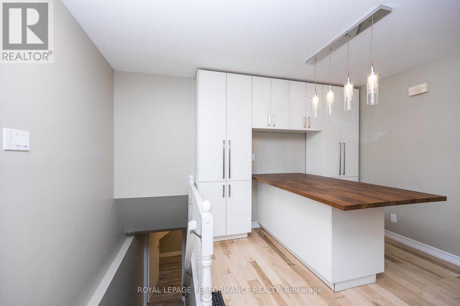 Photo 19 of 1398 Jamison Avenue S, Ottawa ON