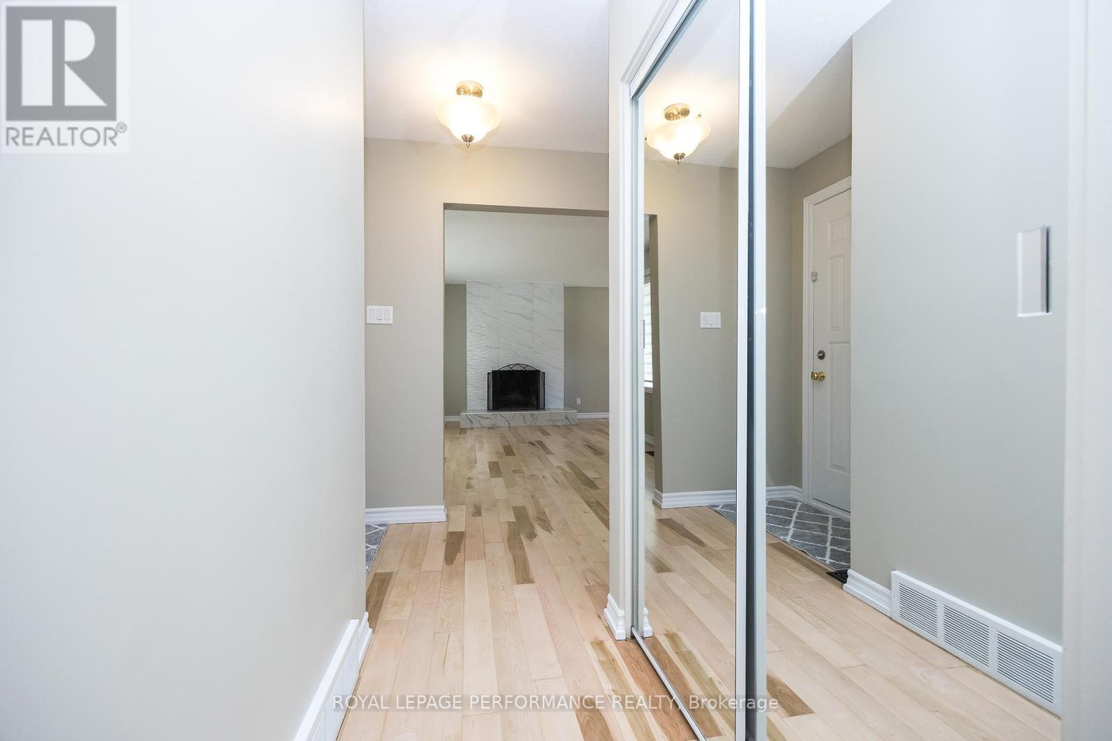 Photo 20 of 1398 Jamison Avenue S, Ottawa ON
