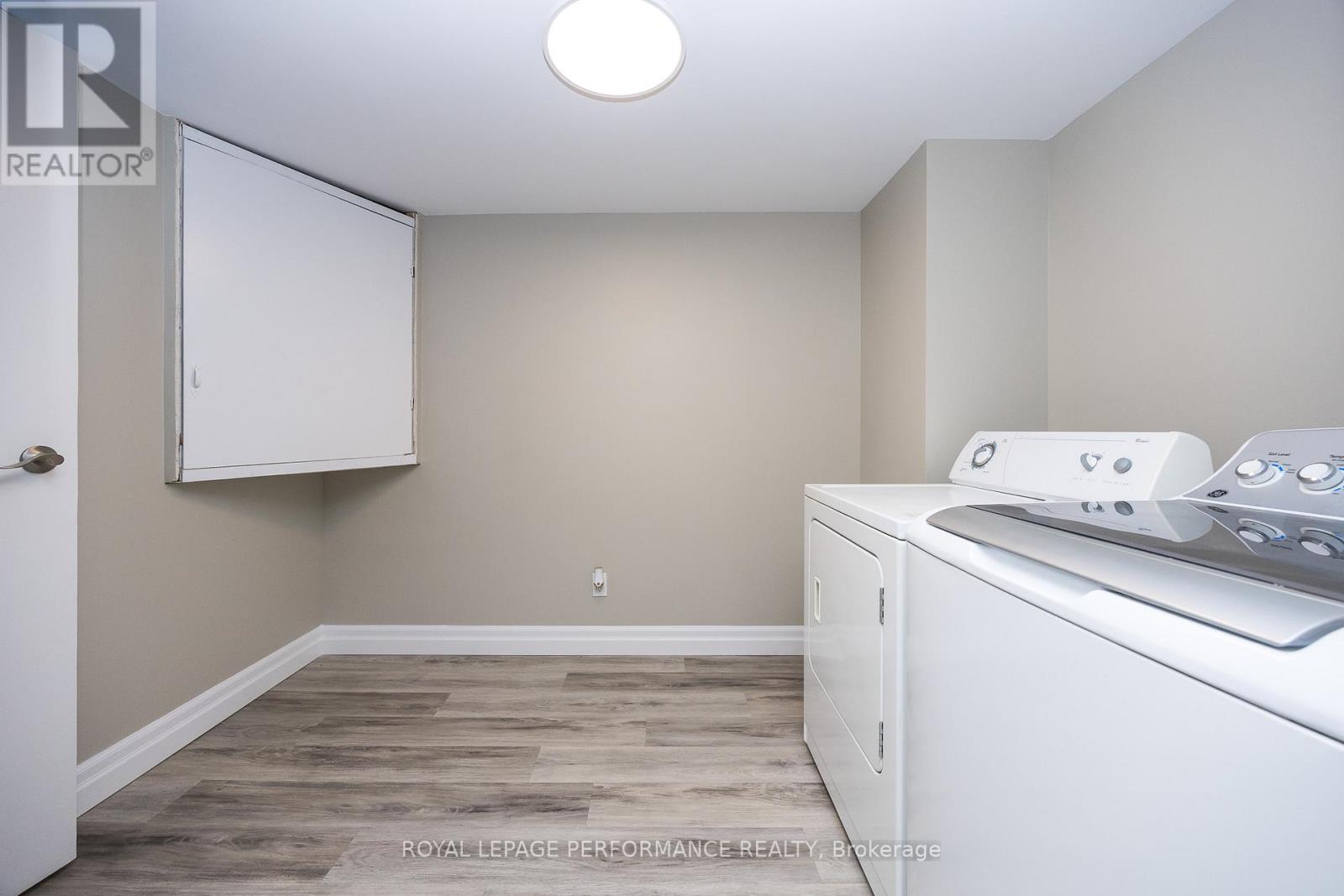 Photo 16 of 1398 Jamison Avenue S, Ottawa ON