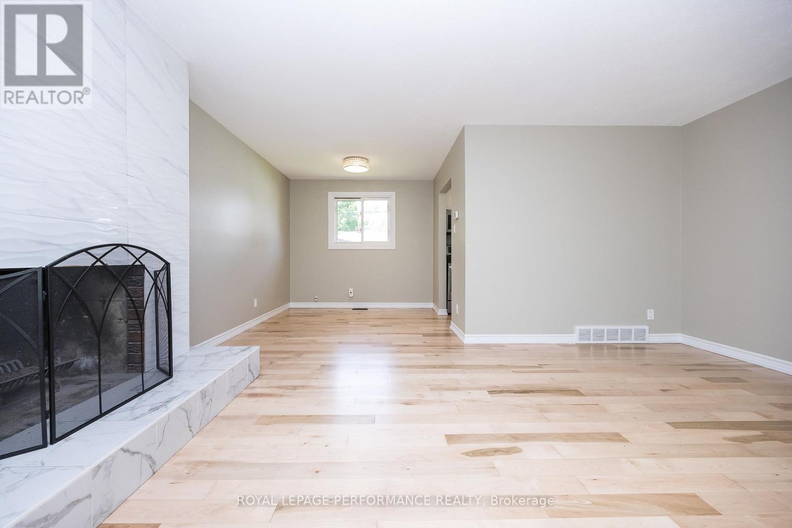 Photo 36 of 1398 Jamison Avenue S, Ottawa ON