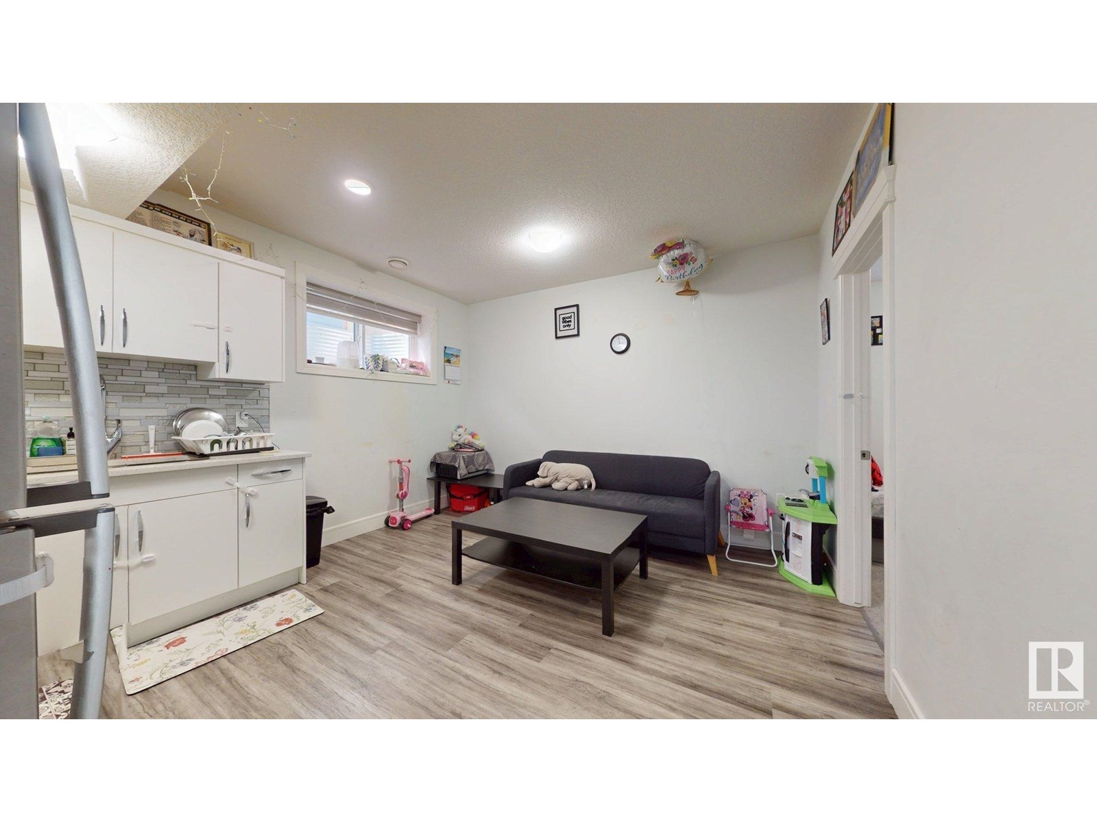 Photo 1 of 1103 30 St Nw, Edmonton AB
