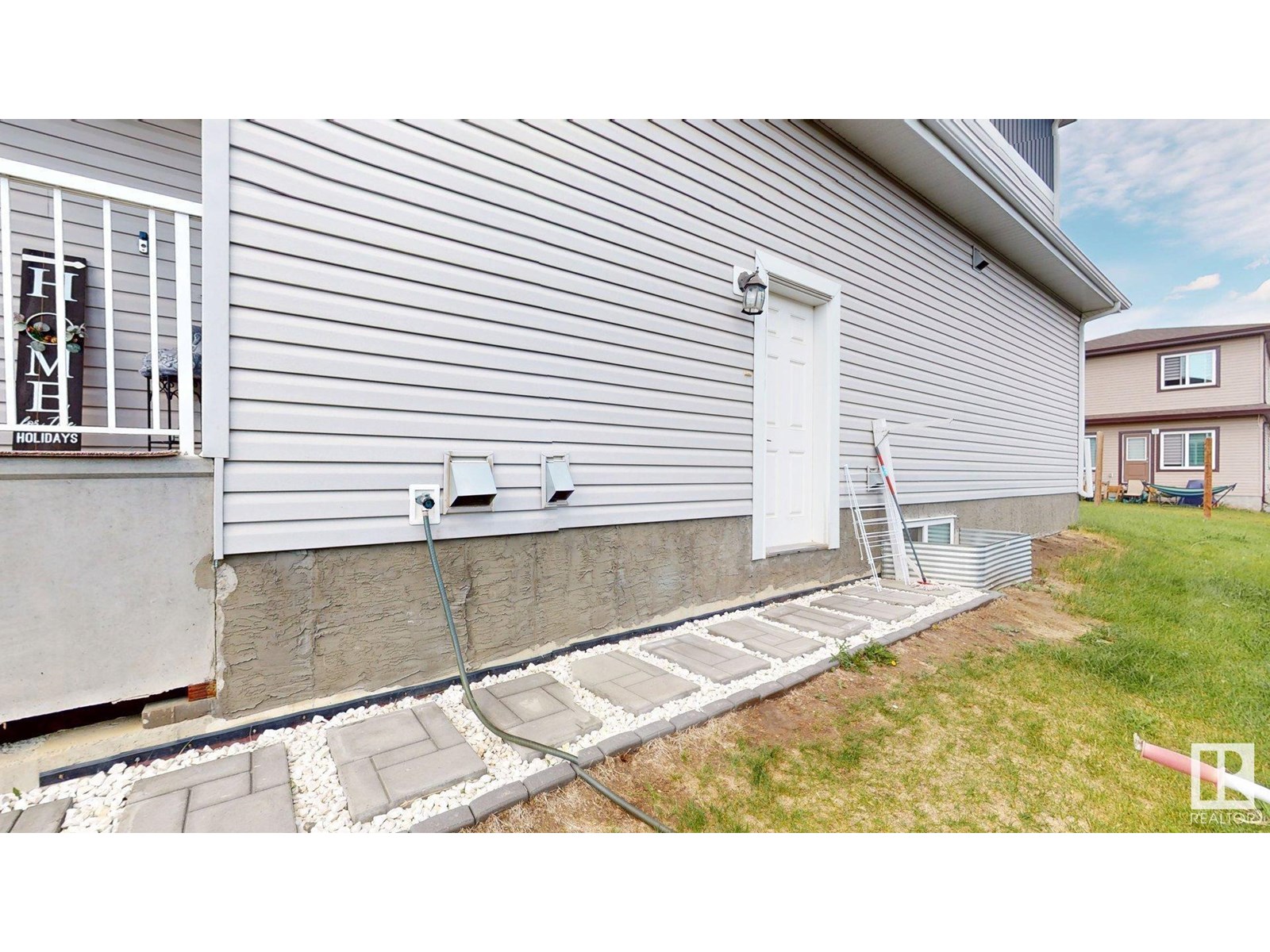 Photo 31 of 1103 30 St Nw, Edmonton AB
