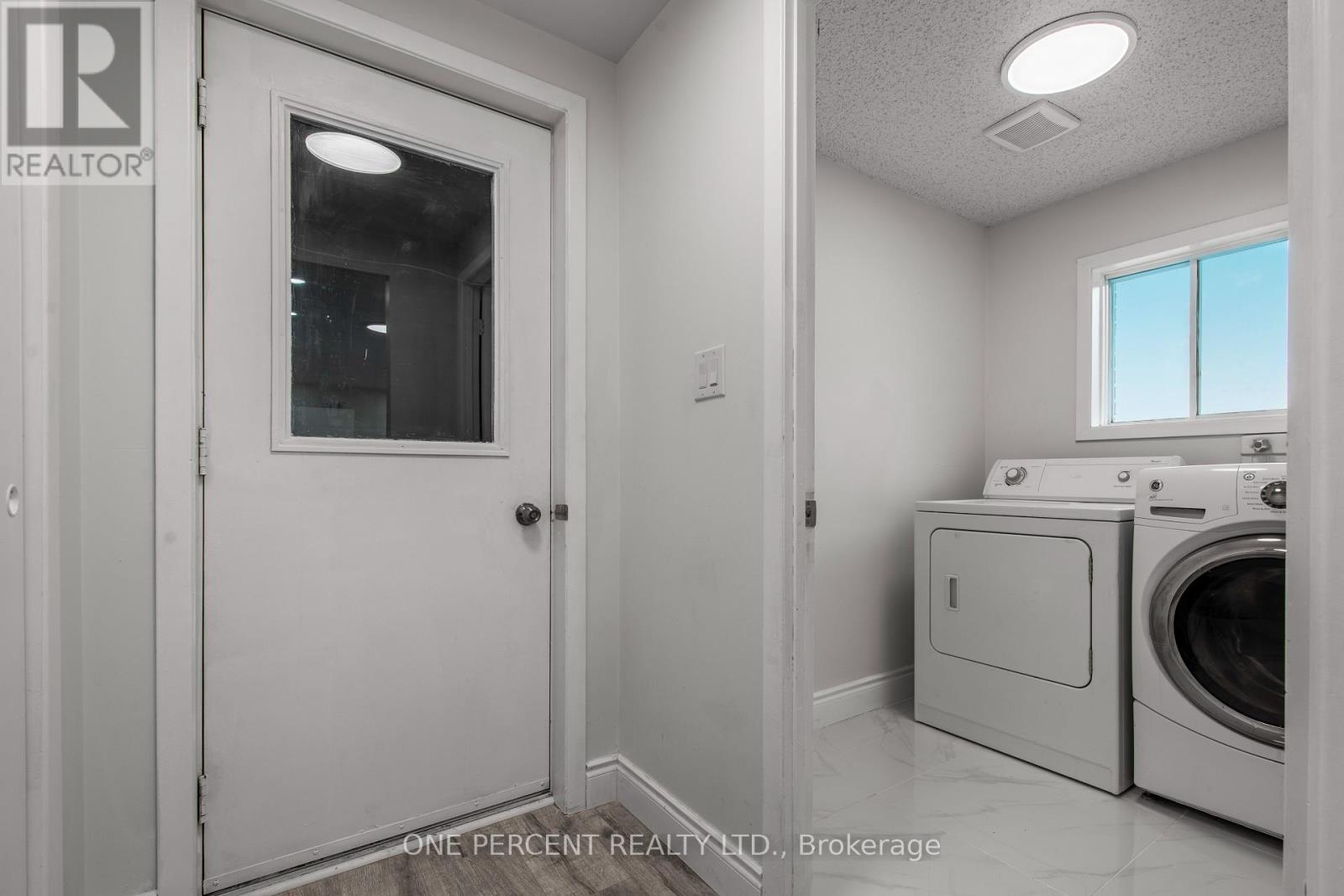 Photo 5 of 156011 Highway 10, Melancthon ON