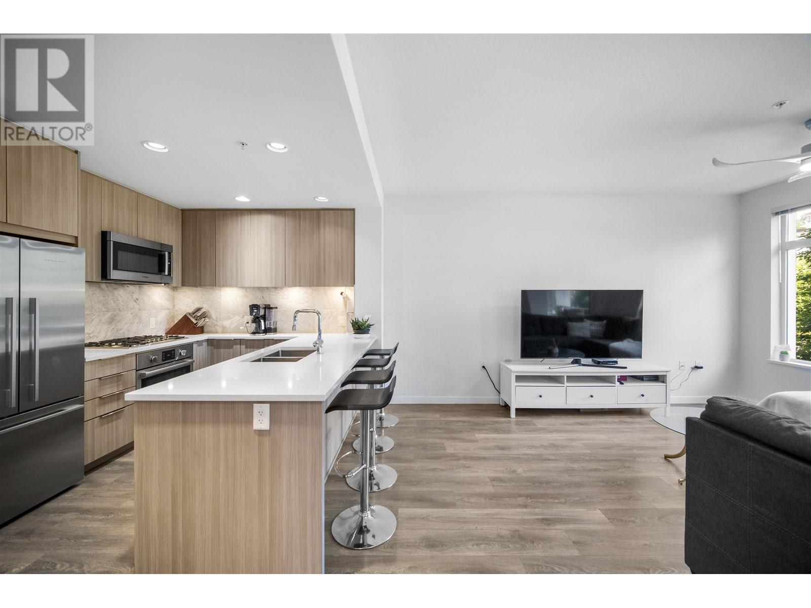 Photo 6 of 214 3289 Riverwalk Avenue, Vancouver BC