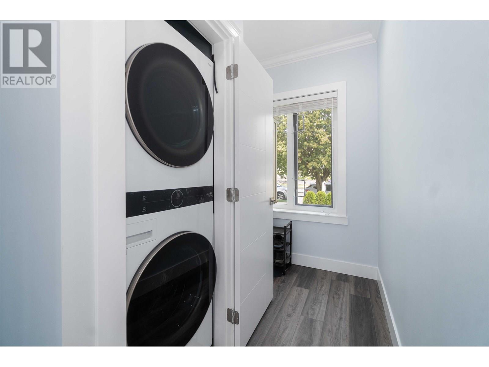 Photo 9 of 3164 Venables Street, Vancouver BC