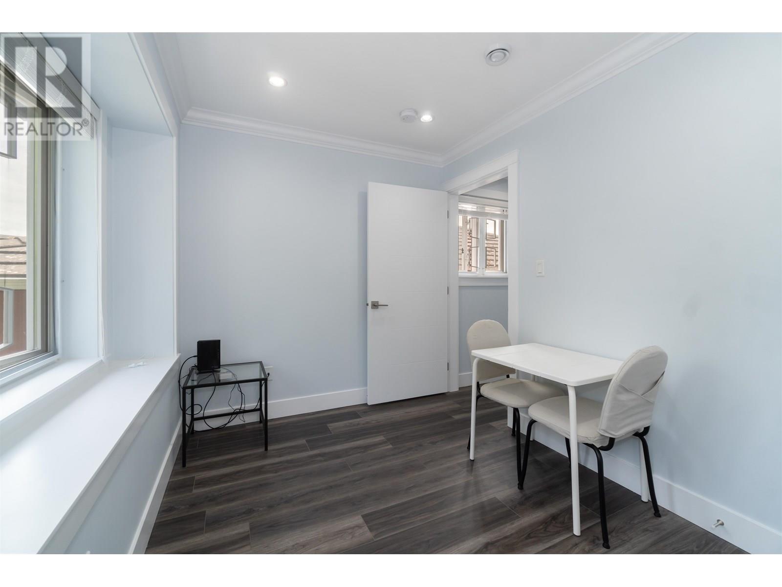 Photo 8 of 3164 Venables Street, Vancouver BC