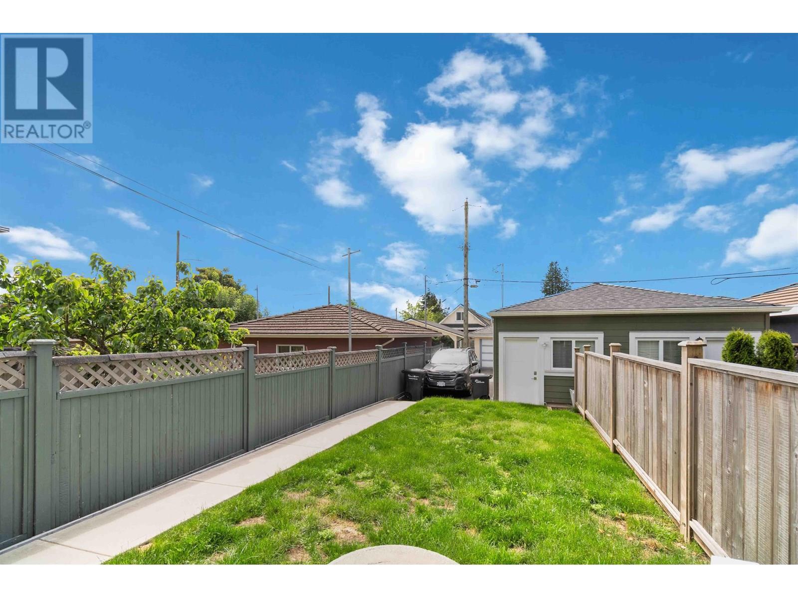 Photo 18 of 3164 Venables Street, Vancouver BC