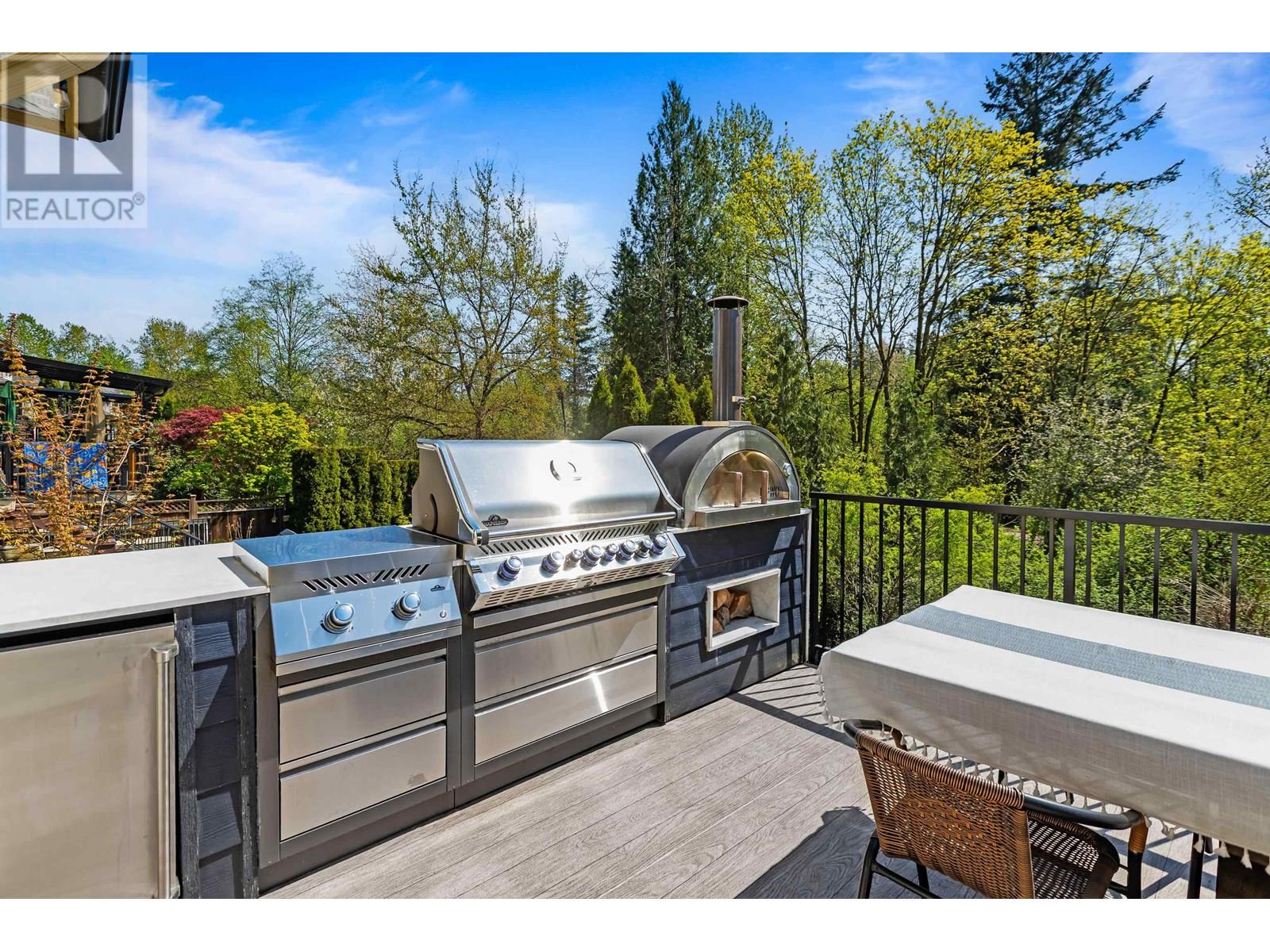 Photo 11 of 23746 110 Avenue, Maple Ridge BC