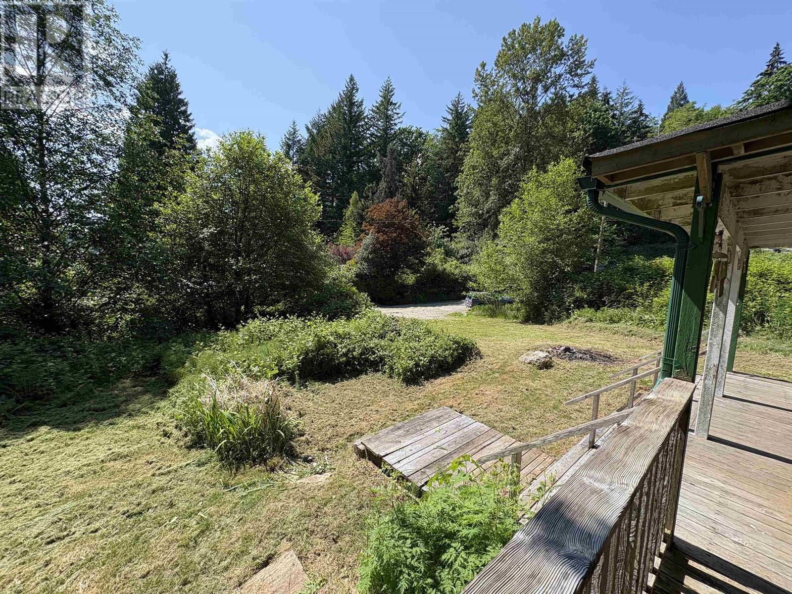 660 ANDY'S BAY ROAD, Gambier Island