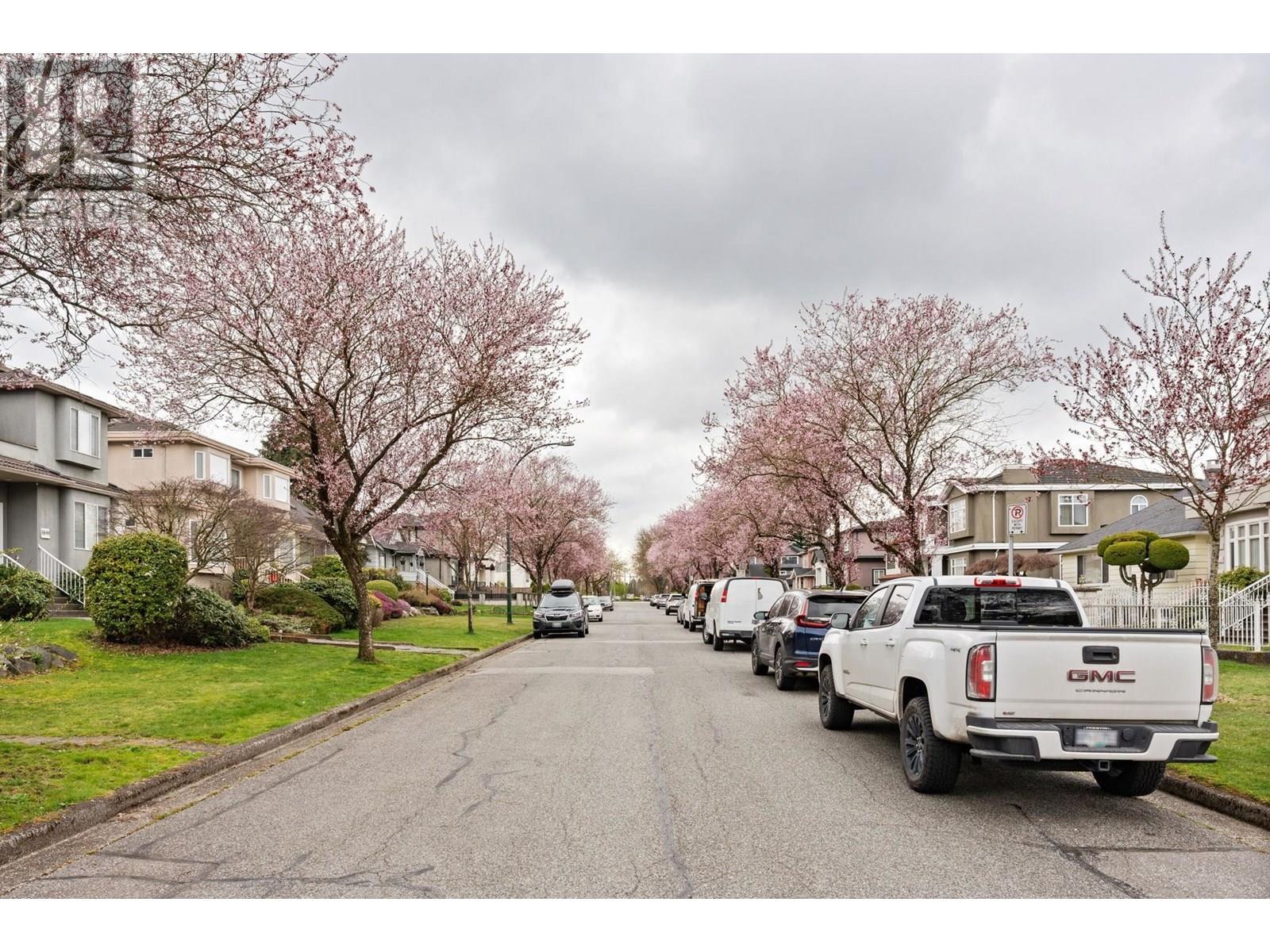 Photo 11 of 5878 Arlington Street, Vancouver BC