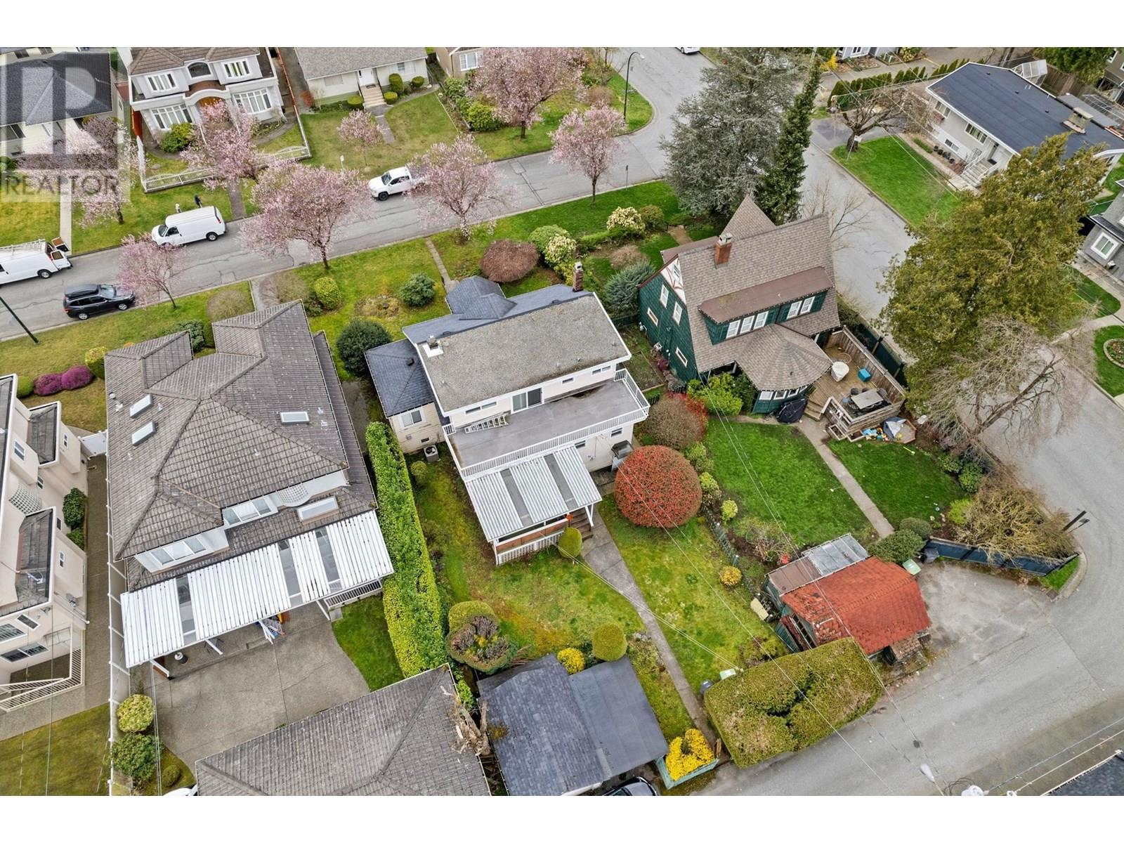 Photo 6 of 5878 Arlington Street, Vancouver BC