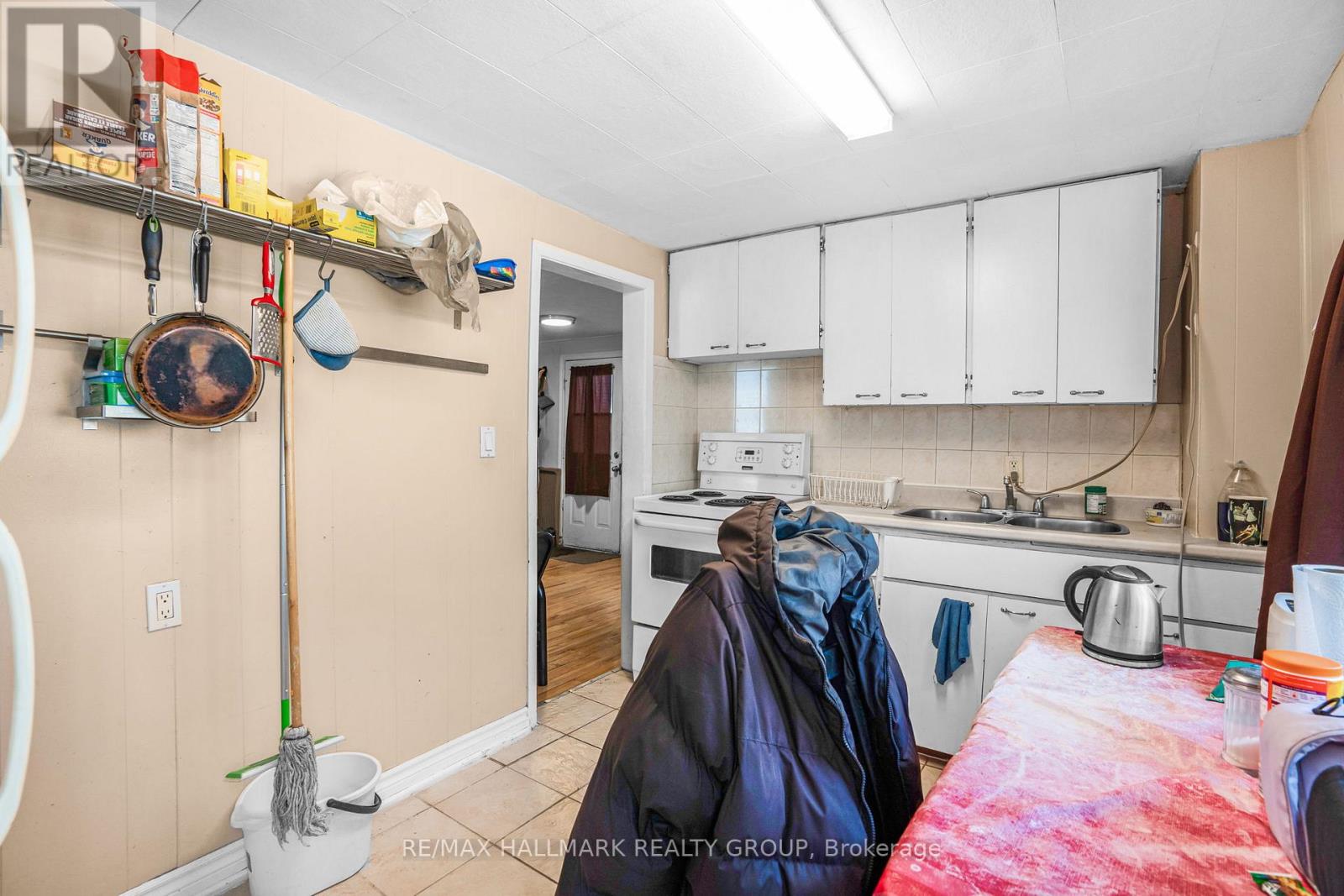 Photo 1 of 48 Louisa Street, Ottawa ON