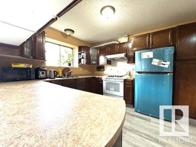 Photo 16 of 12125 25 Av Nw, Edmonton AB