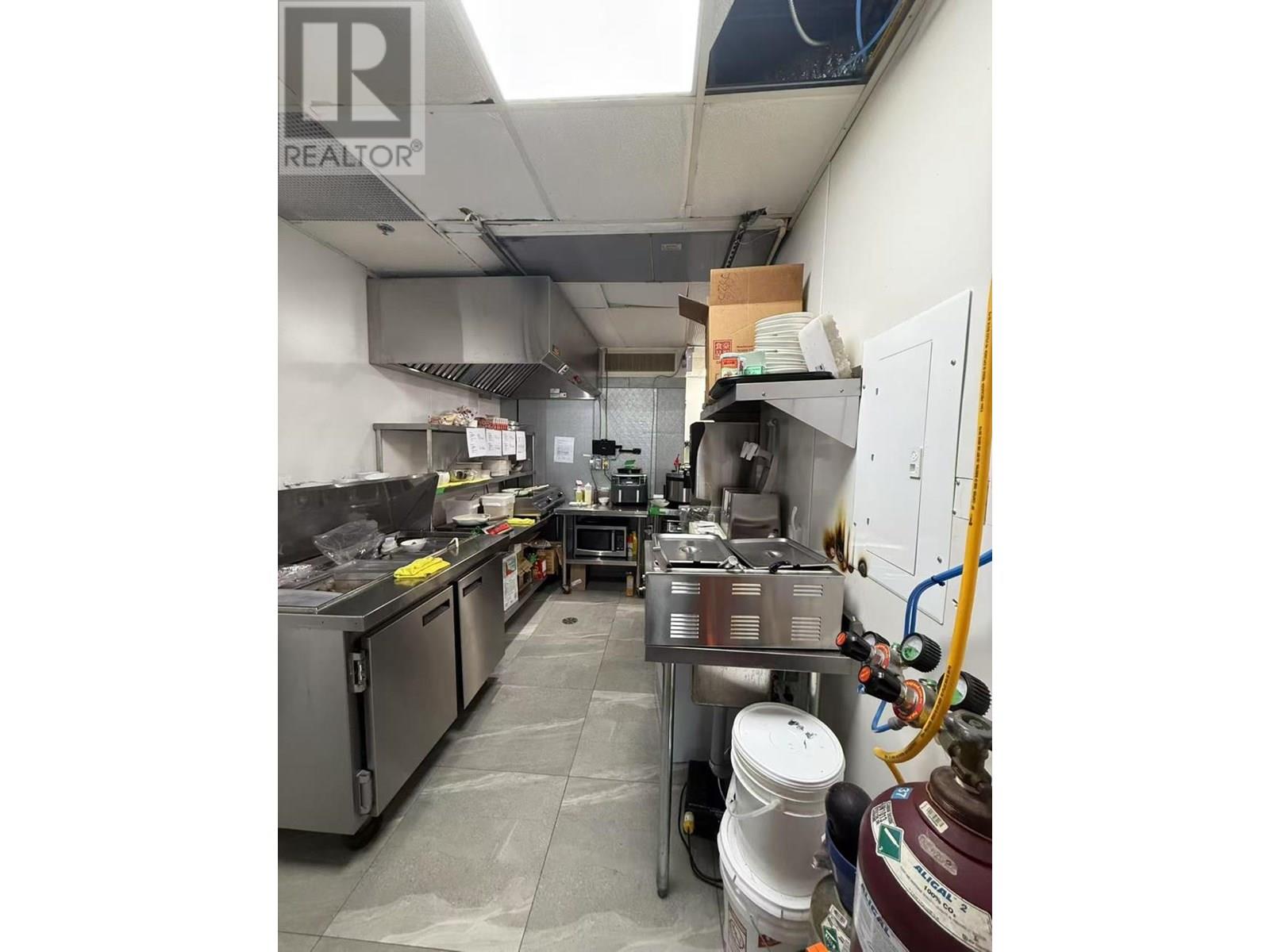 Photo 11 of 433 W Broadway, Vancouver BC