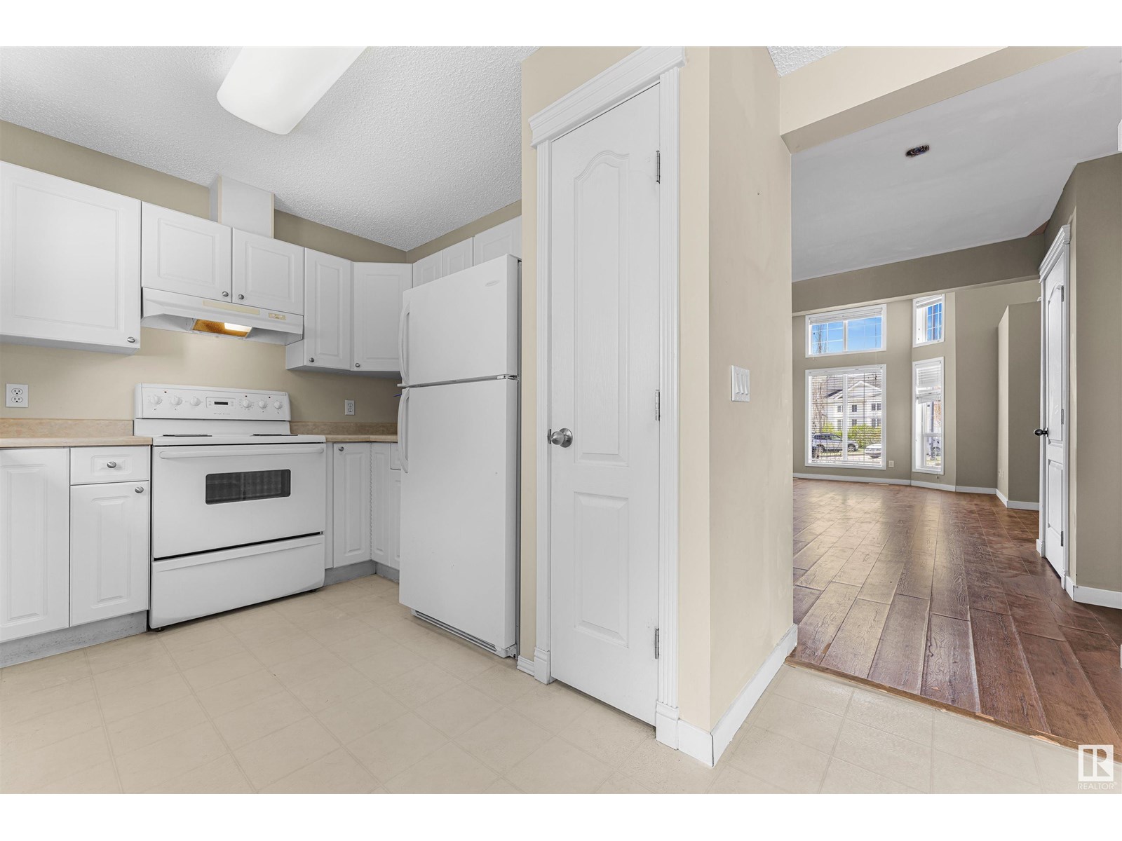 Photo 27 of 82 3380 28 A Av Nw Nw, Edmonton AB