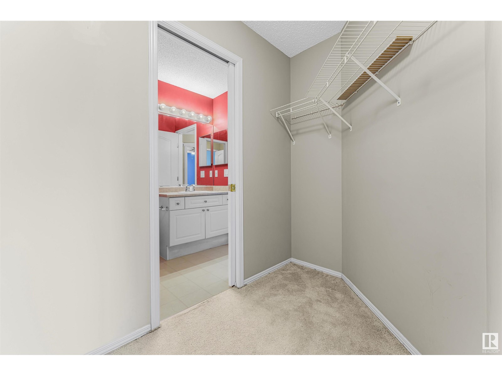 Photo 19 of 82 3380 28 A Av Nw Nw, Edmonton AB
