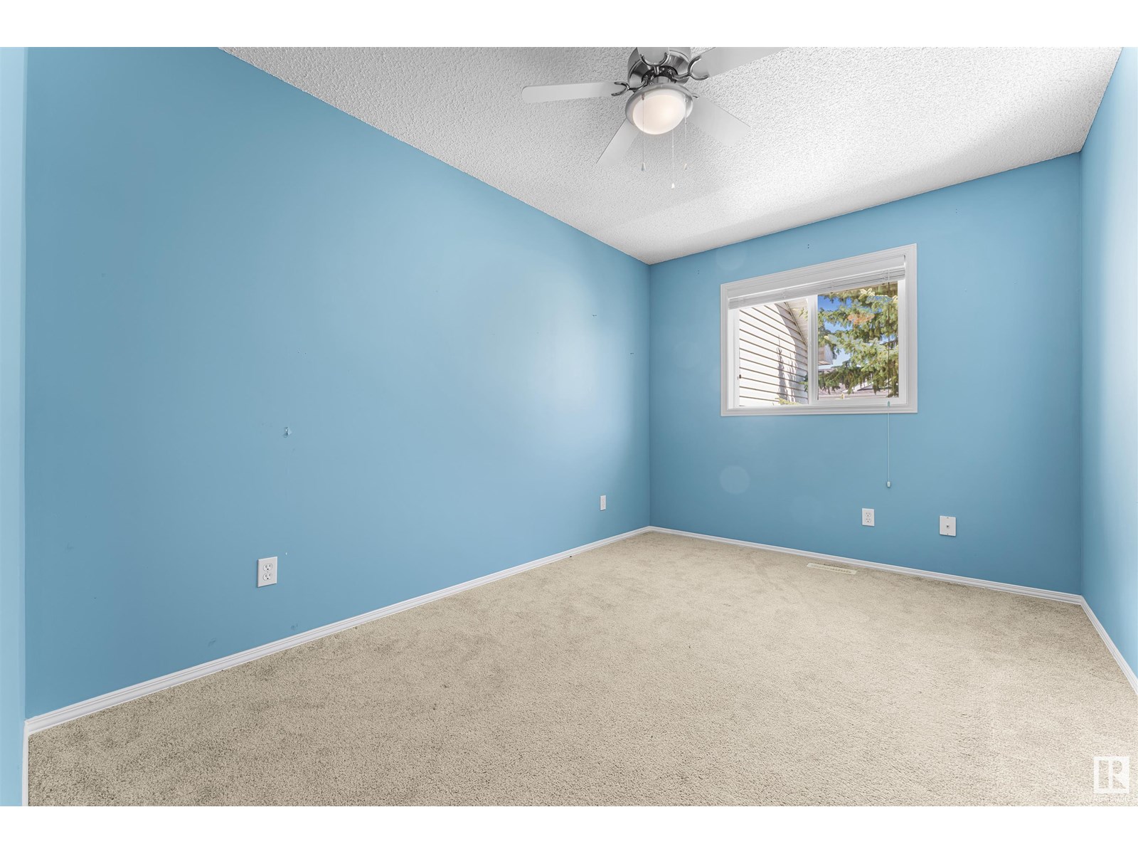 Photo 32 of 82 3380 28 A Av Nw Nw, Edmonton AB