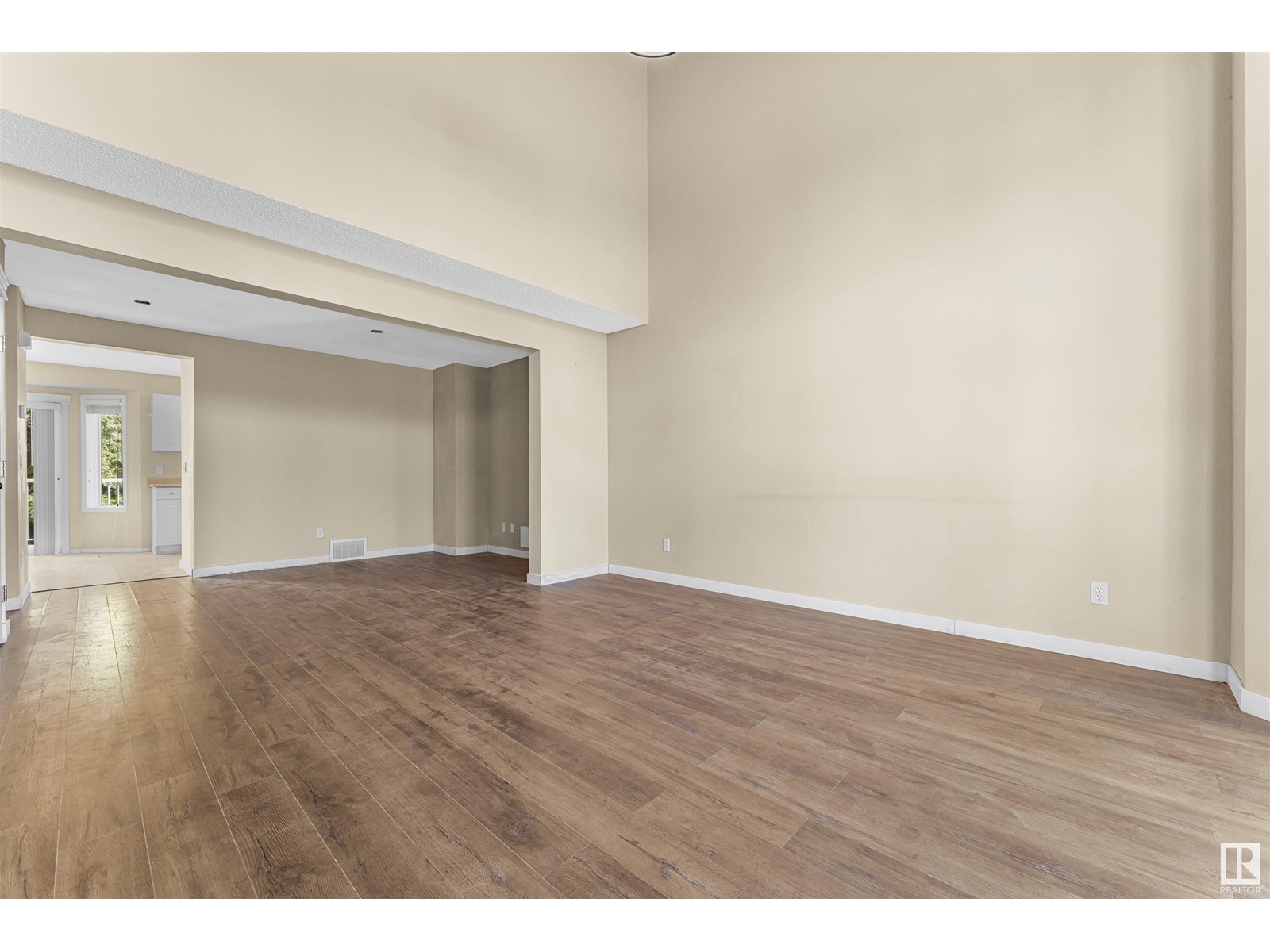 Photo 20 of 82 3380 28 A Av Nw Nw, Edmonton AB