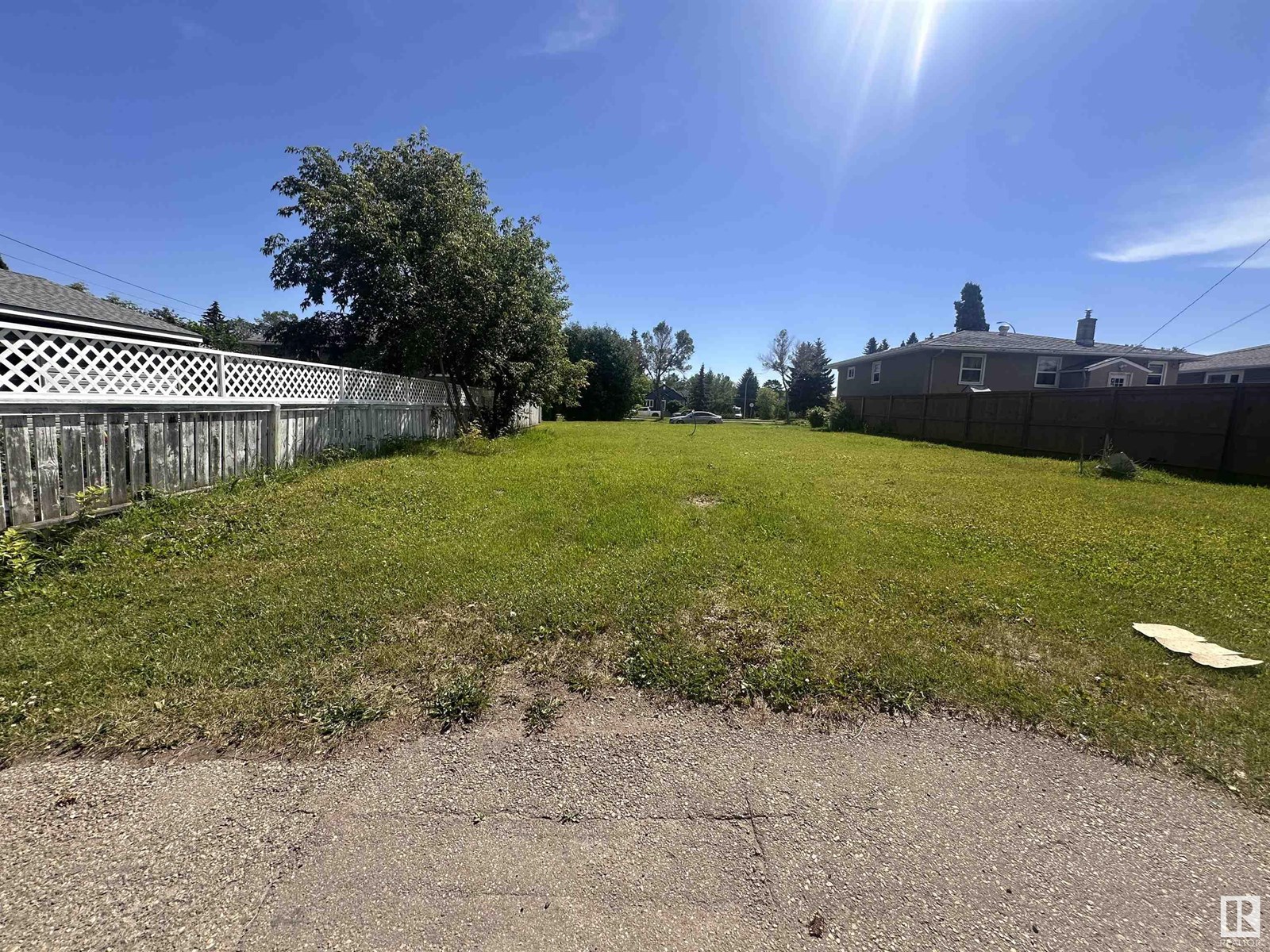 Photo 4 of 11618 11620 111 Av Nw, Edmonton AB