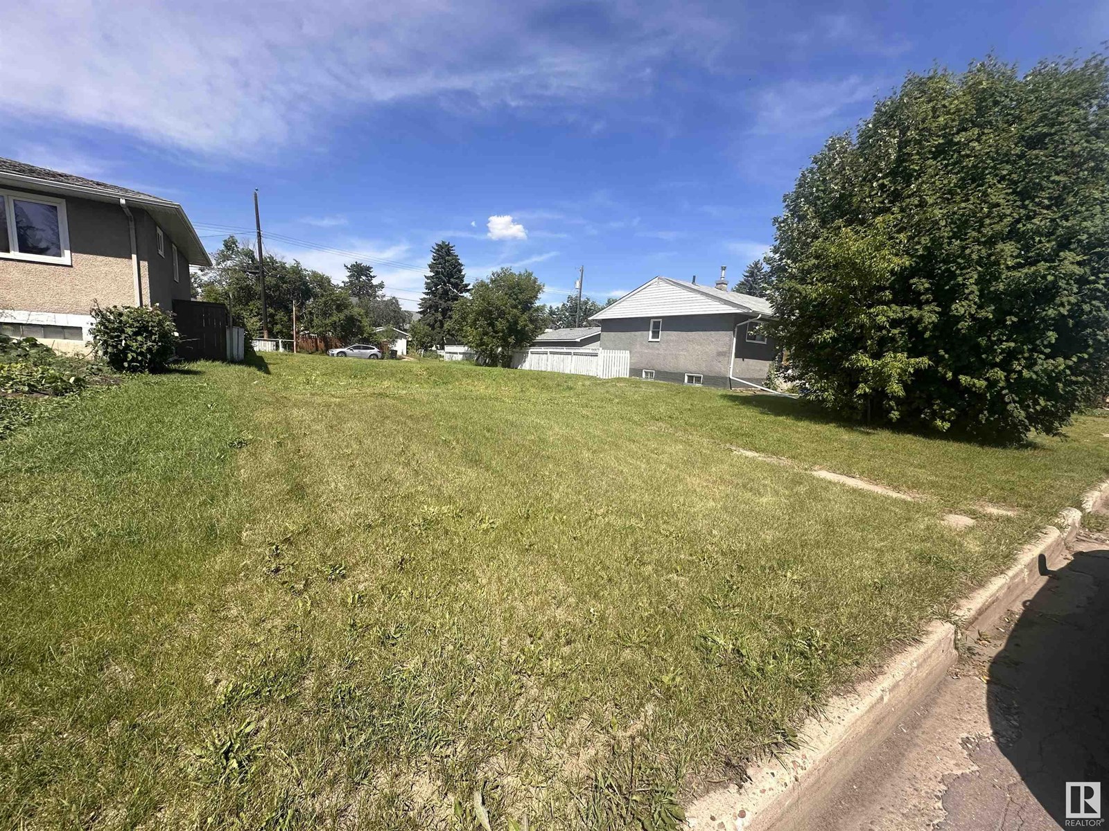 Photo 6 of 11618 11620 111 Av Nw, Edmonton AB