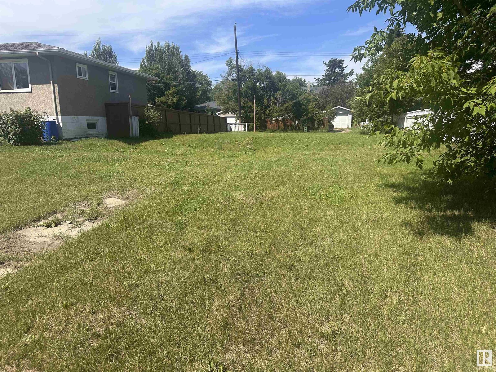 Photo 3 of 11618 11620 111 Av Nw, Edmonton AB