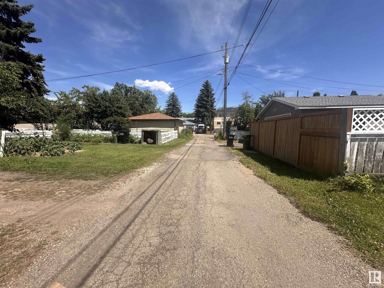 Photo 7 of 11618 11620 111 Av Nw, Edmonton AB