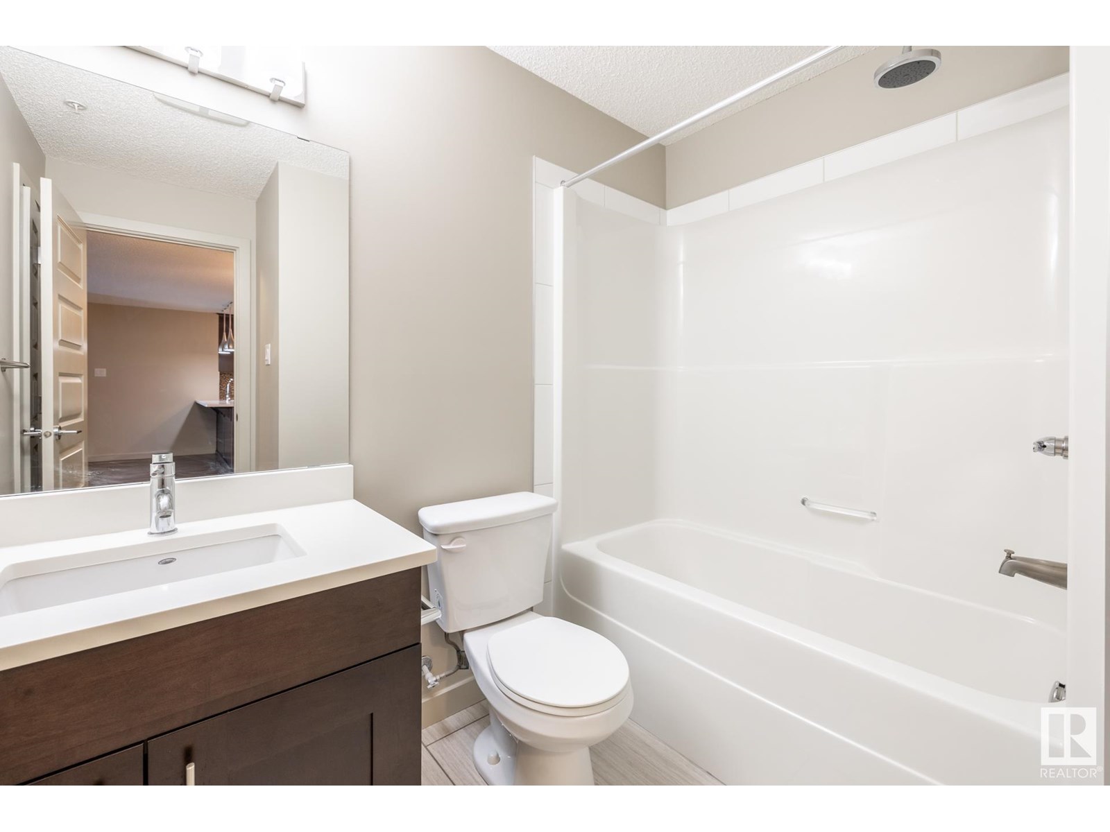 Photo 18 of 116 4008 Savaryn Dr Sw, Edmonton AB