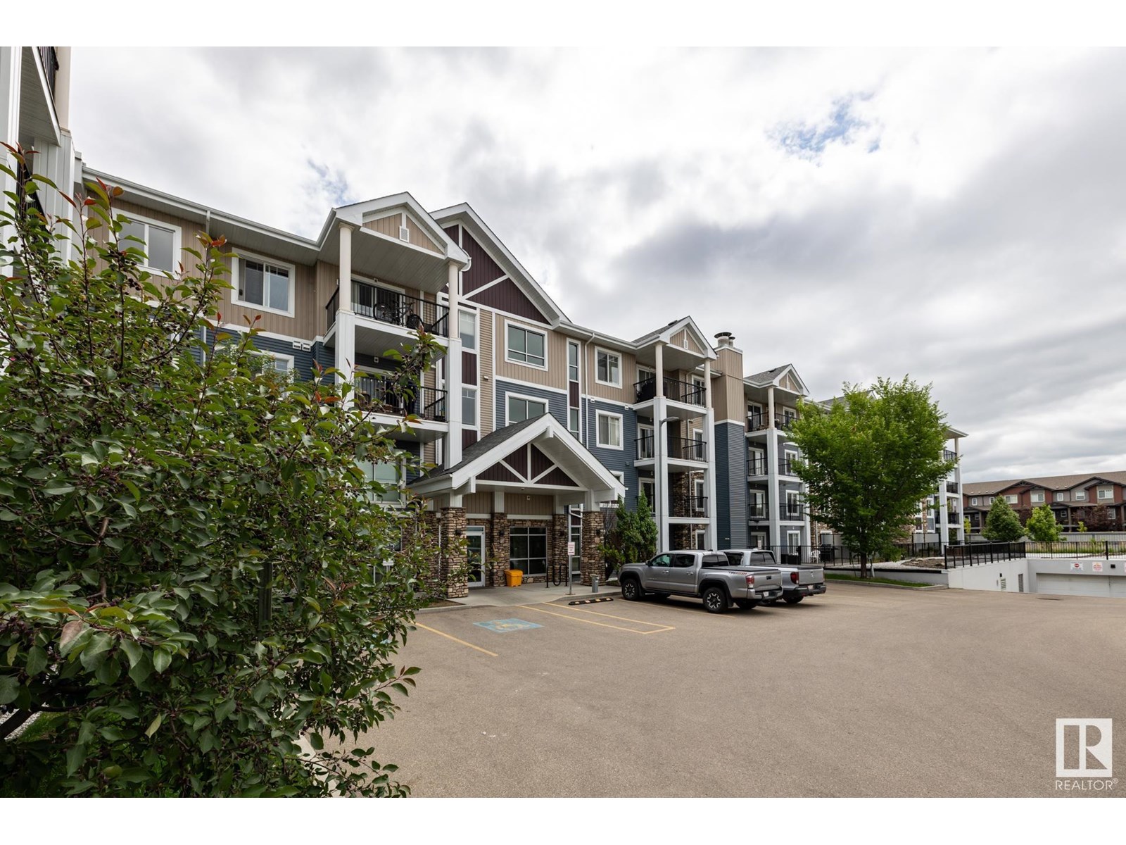 Photo 42 of 116 4008 Savaryn Dr Sw, Edmonton AB