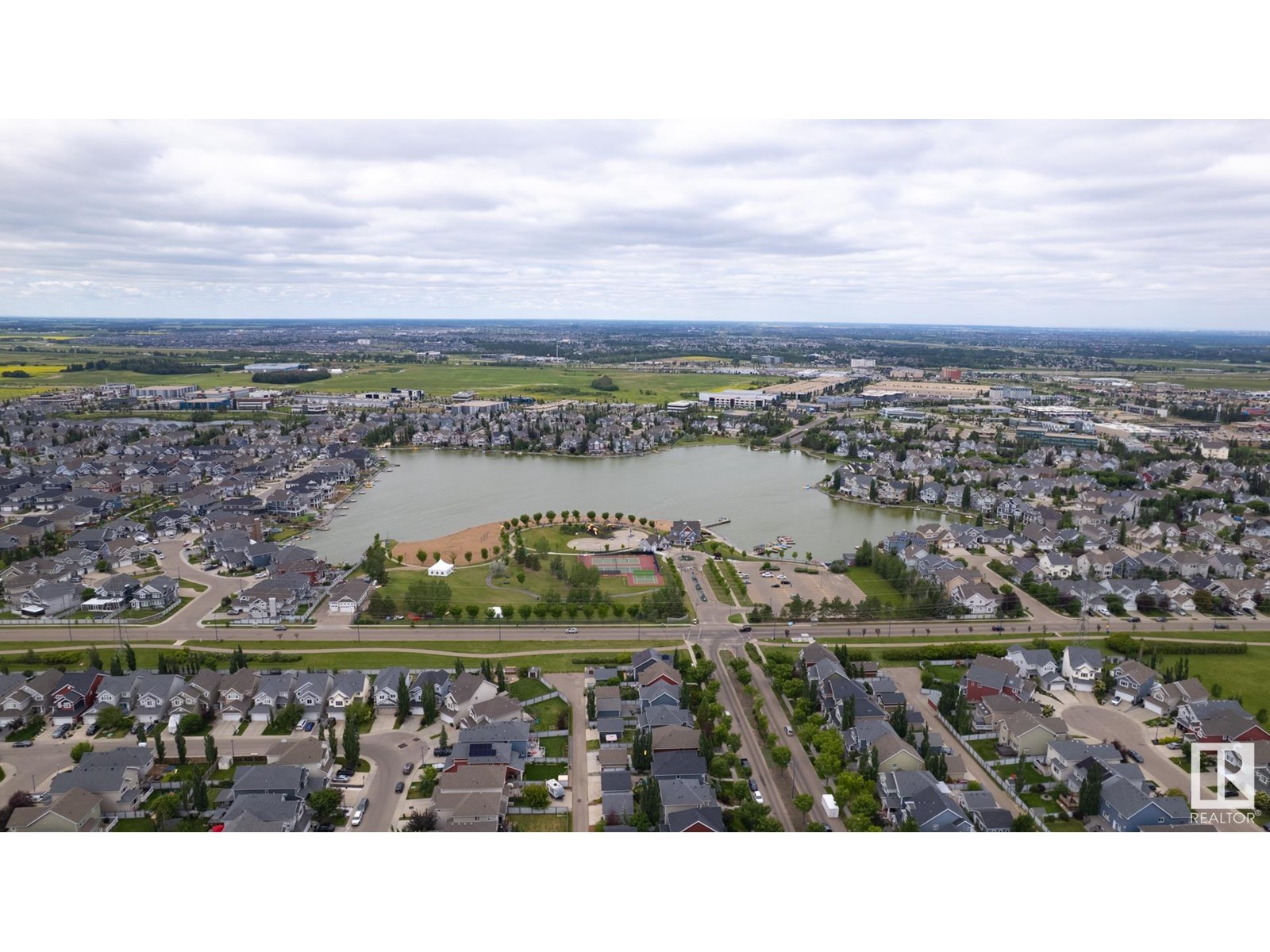 Photo 4 of 116 4008 Savaryn Dr Sw, Edmonton AB