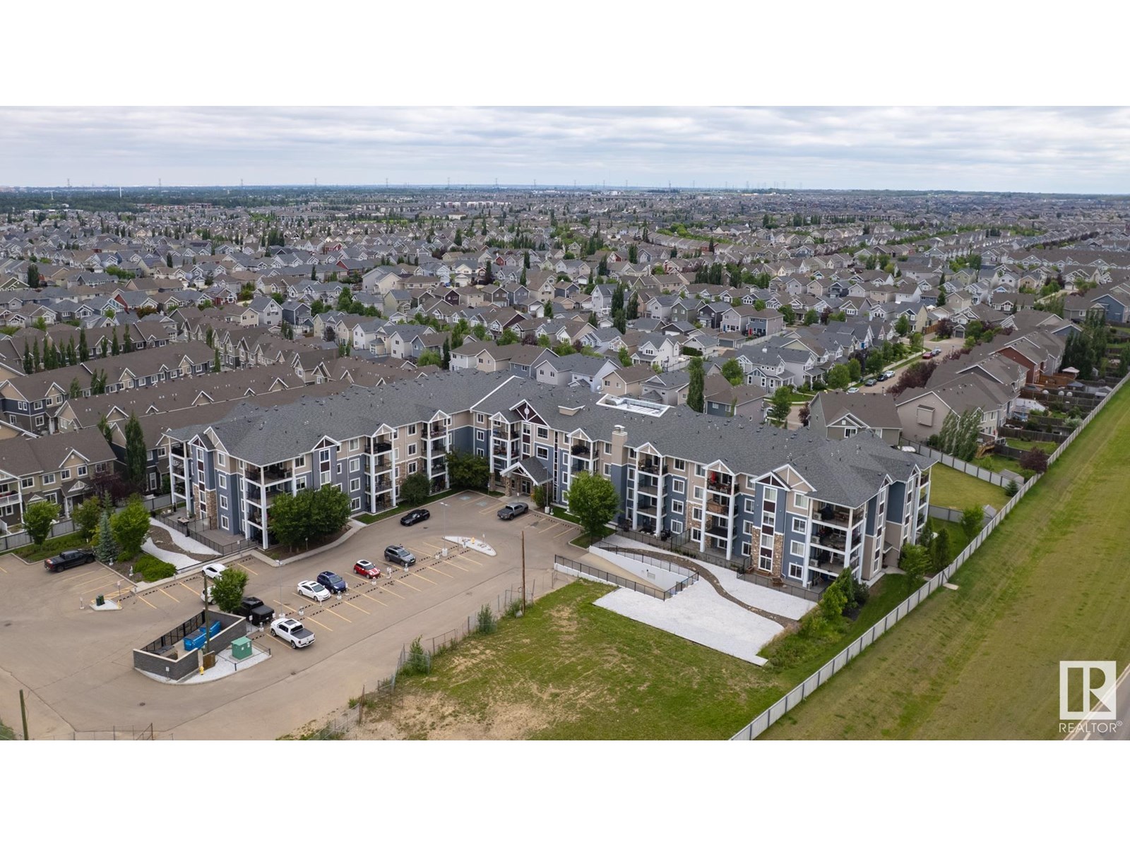 Photo 55 of 116 4008 Savaryn Dr Sw, Edmonton AB
