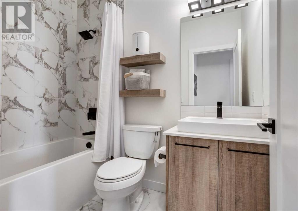 Single Family House for Sale in    Avenue SW Shaganappi Calgary 