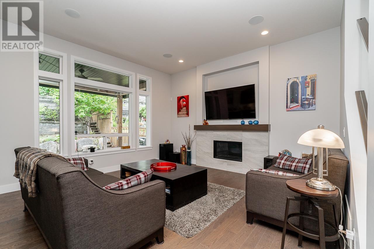 Photo 6 of 3511 Bishop Place, Coquitlam BC