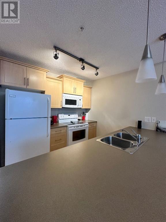 Photo 16 of 2218 204 Sparrow Hawk Drive, Fort Mcmurray AB