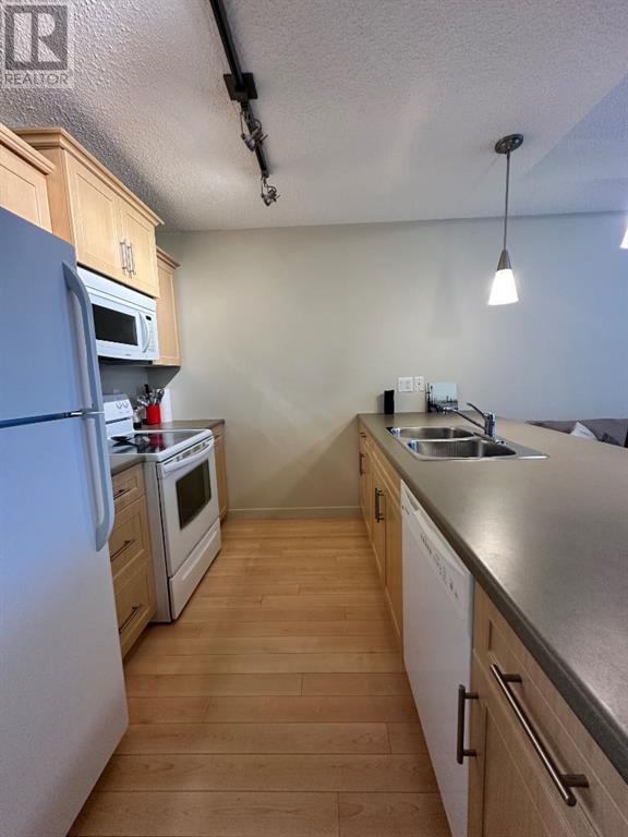 Photo 21 of 2218 204 Sparrow Hawk Drive, Fort Mcmurray AB