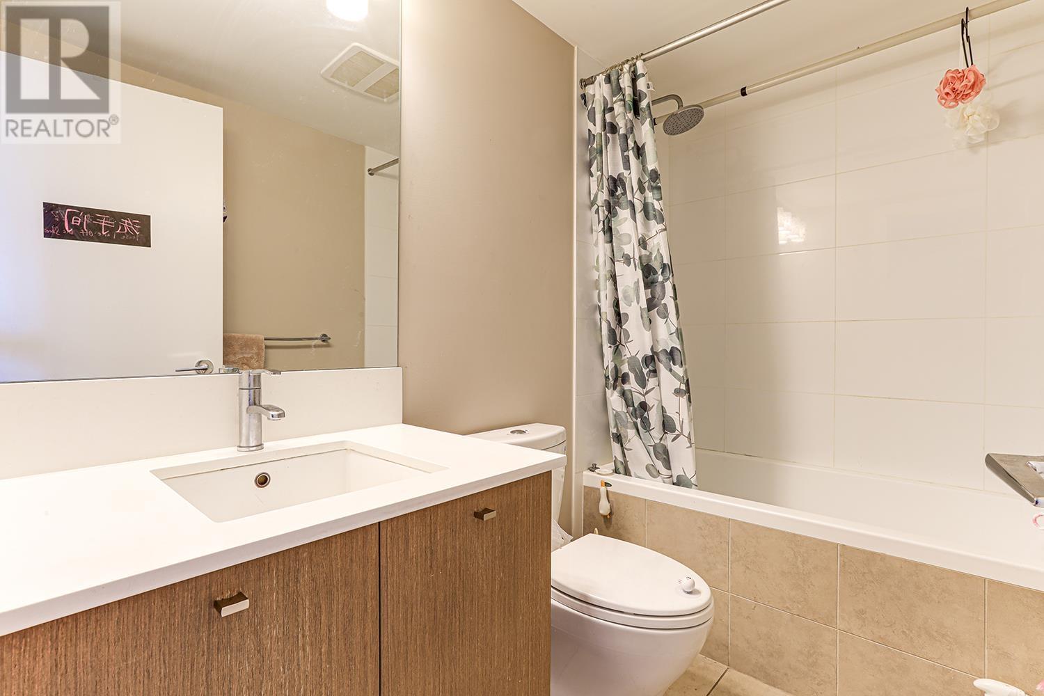 Photo 14 of 1001 6951 Elmbridge Way, Richmond BC