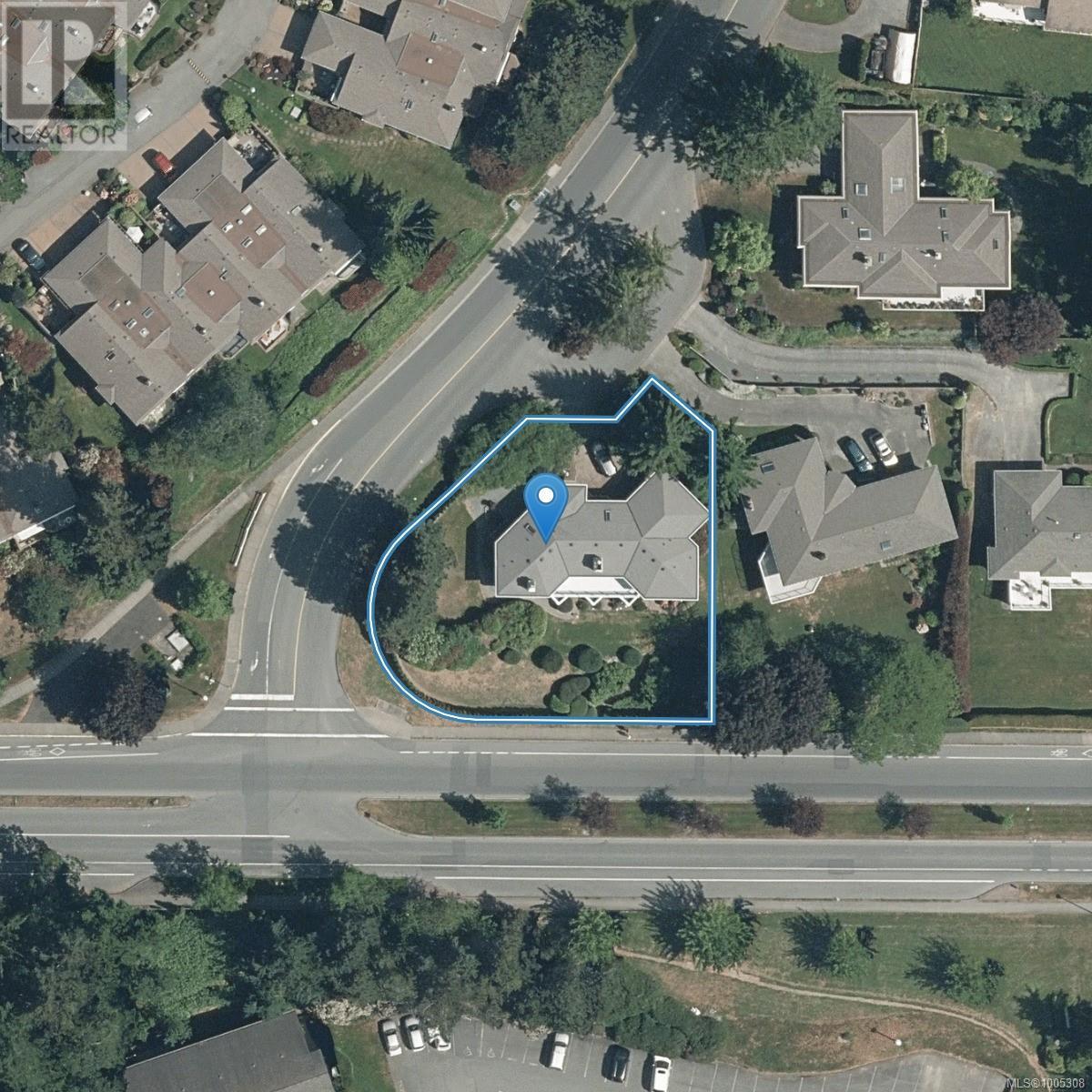 Photo 17 of 4569 Boulderwood Dr, Saanich BC