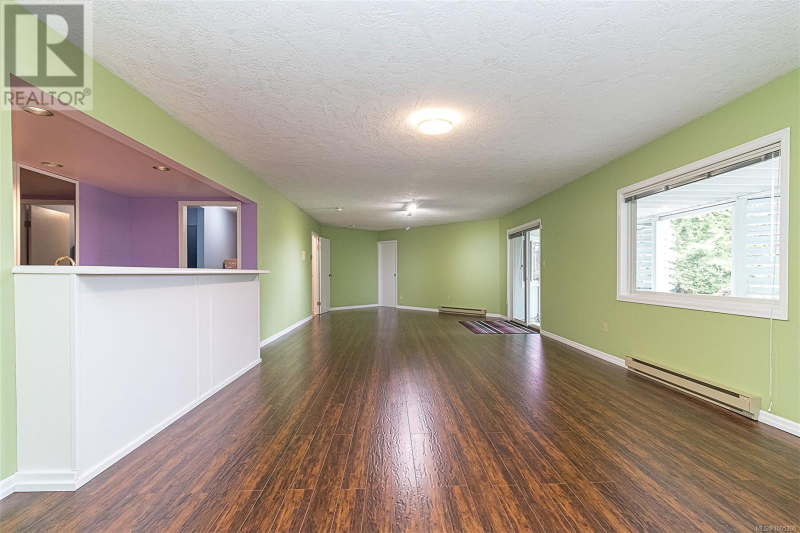 Photo 39 of 4569 Boulderwood Dr, Saanich BC