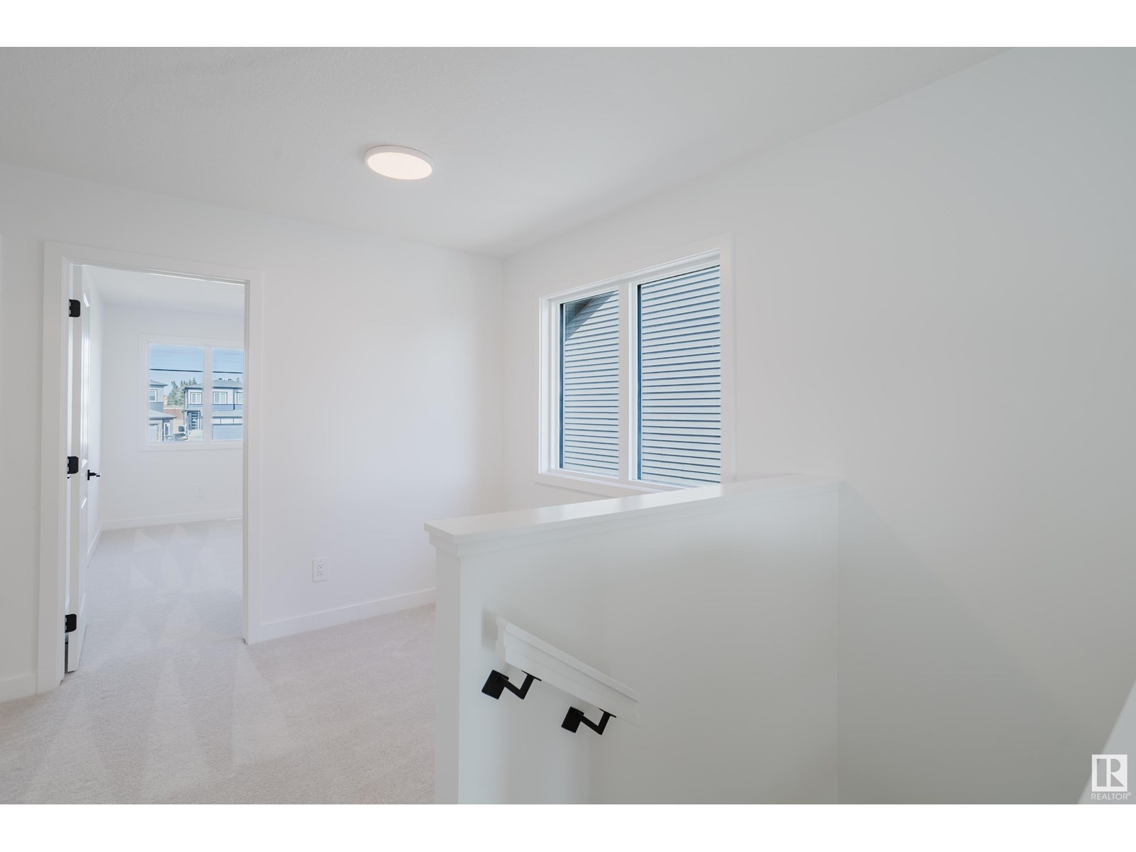 Photo 23 of 1333 Keswick Dr Sw, Edmonton AB