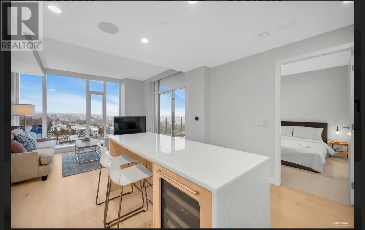 Photo 3 of 1304 7433 Cambie Street, Vancouver BC