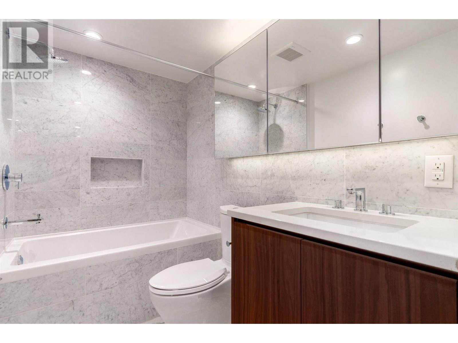 Photo 9 of 603 1768 Cook Street, Vancouver BC