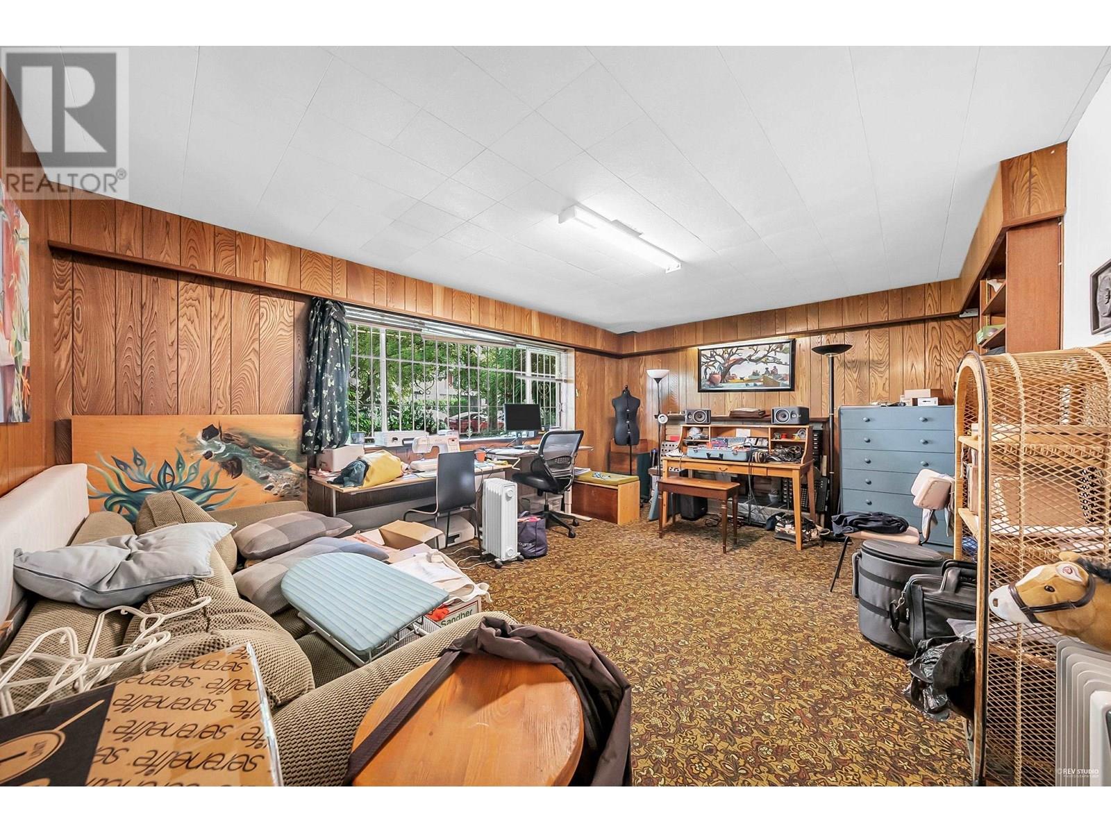 Photo 1 of 744 E 19th Avenue, Vancouver BC