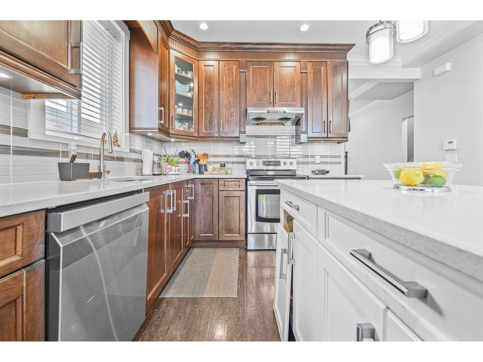 Photo 9 of 21065 80 Avenue, Langley BC