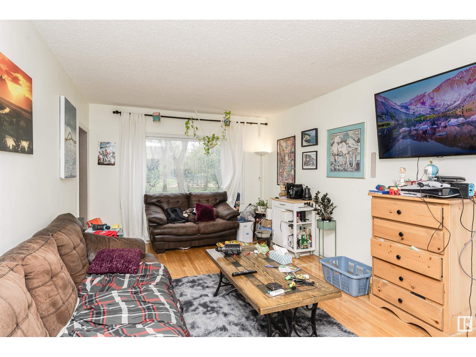 Photo 6 of 10922 84 Av Nw, Edmonton AB