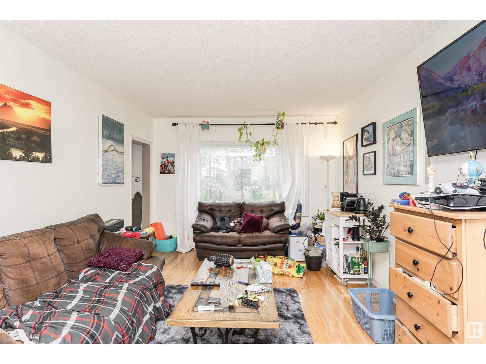 Photo 5 of 10922 84 Av Nw, Edmonton AB