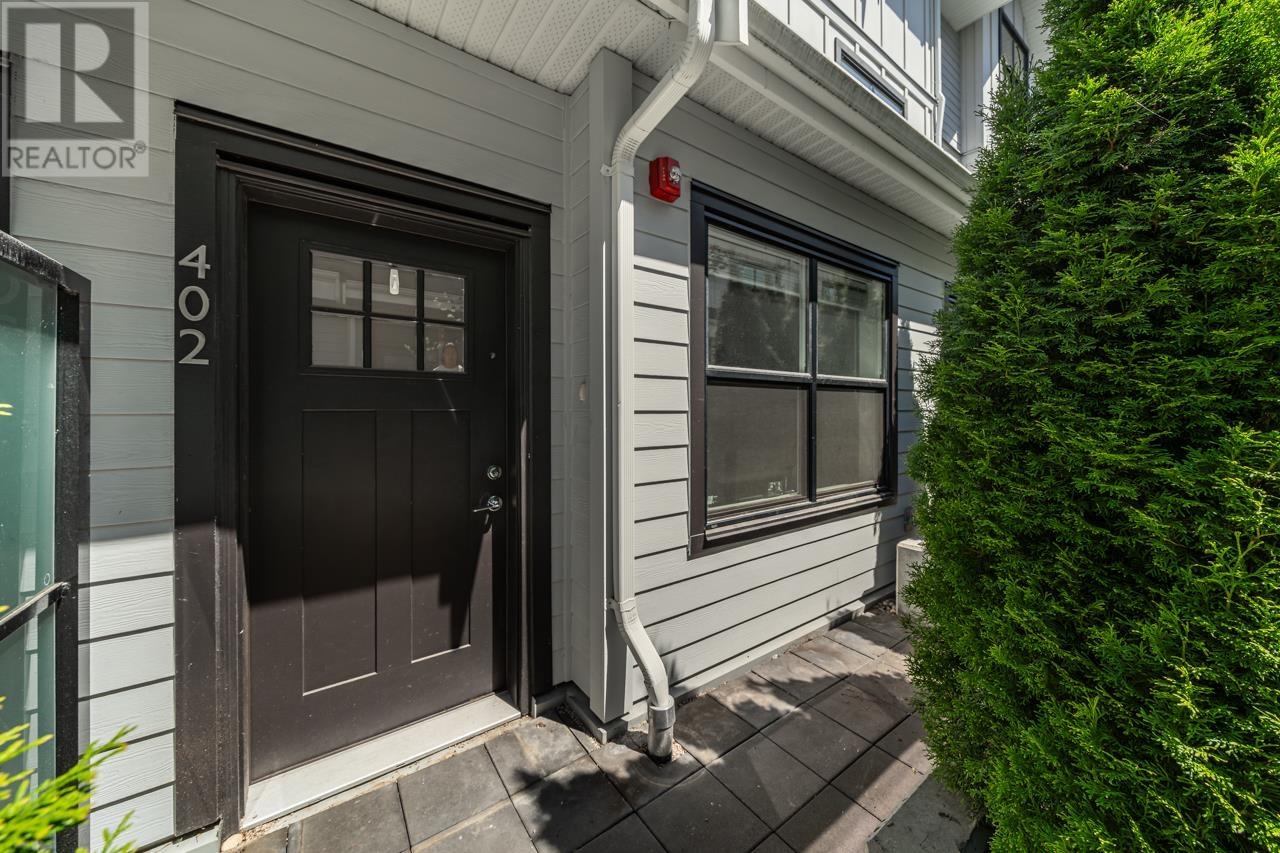 Photo 2 of 402 6933 Arcola Street, Burnaby BC
