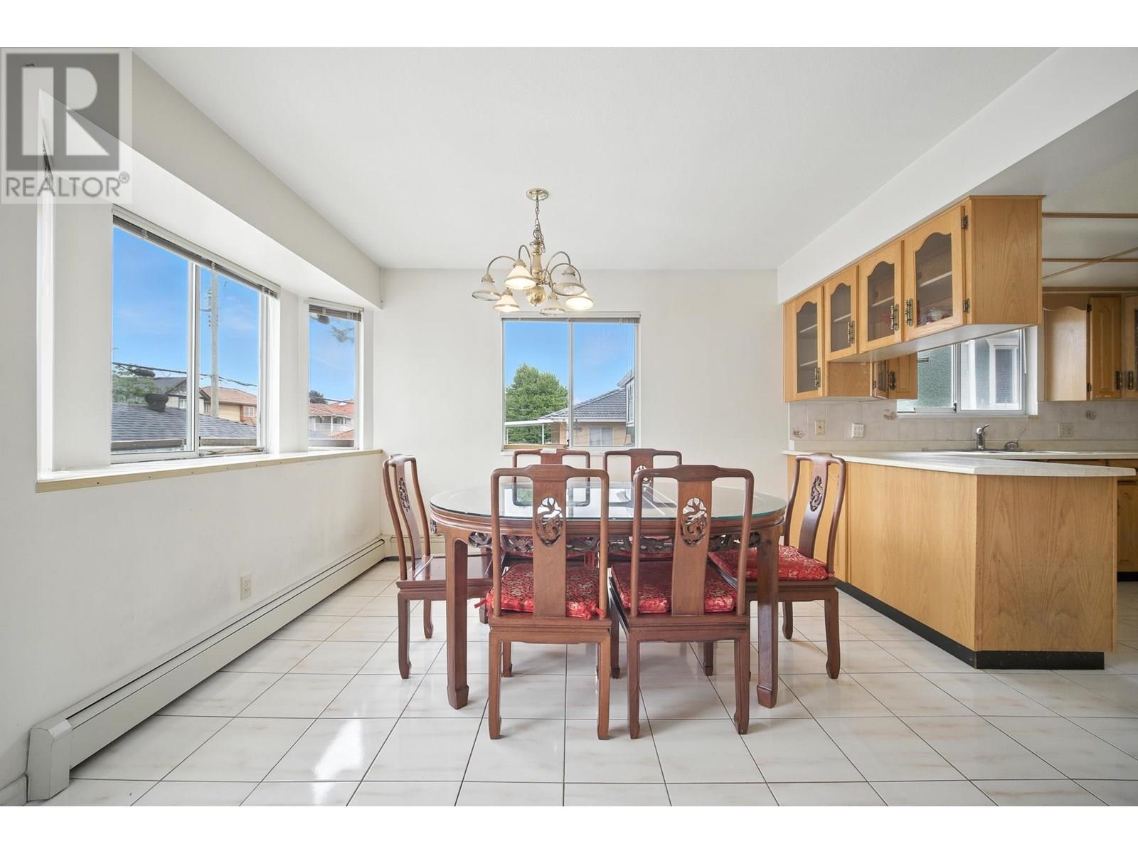 Photo 15 of 4423 William Street, Burnaby BC