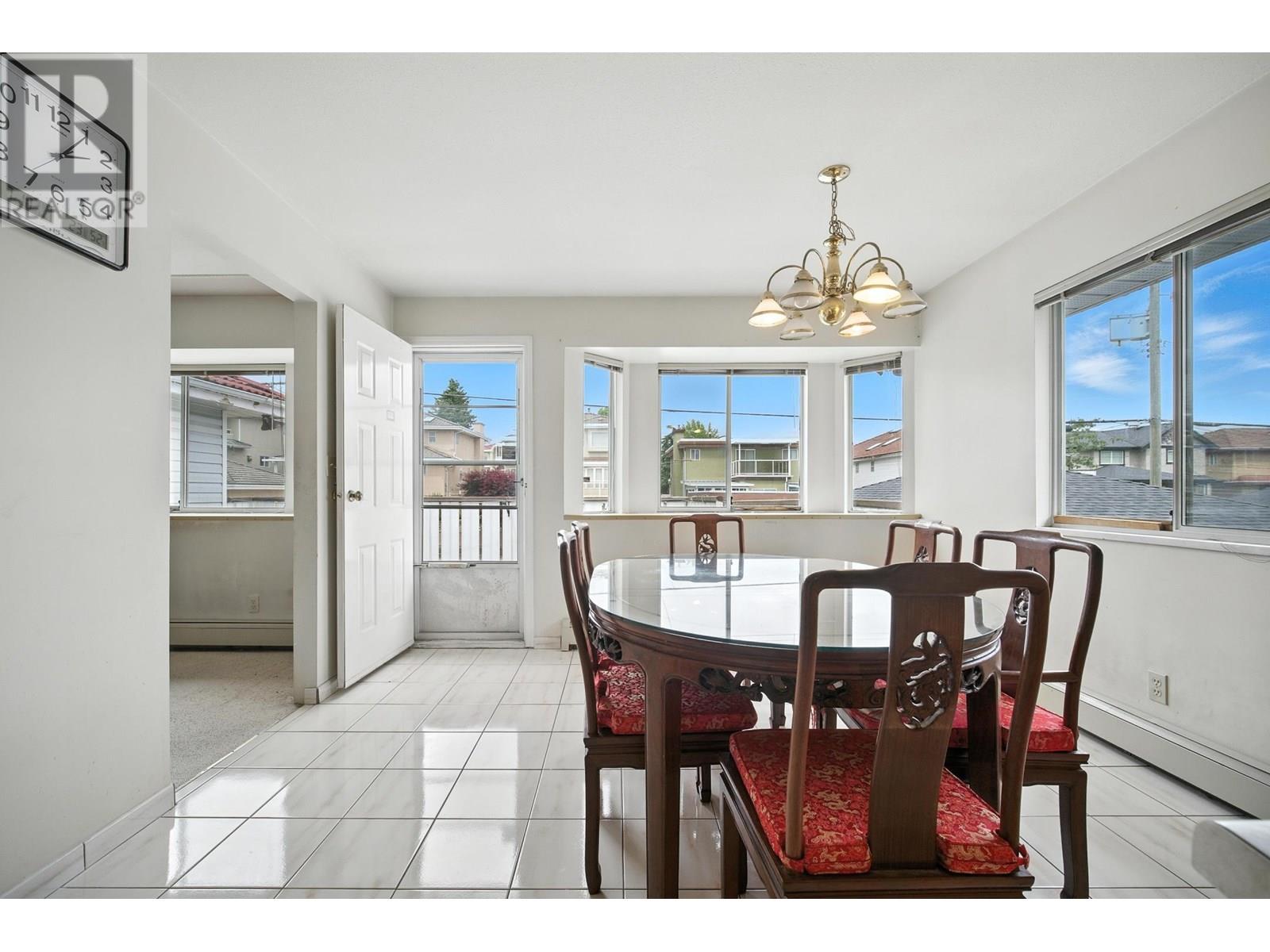 Photo 16 of 4423 William Street, Burnaby BC