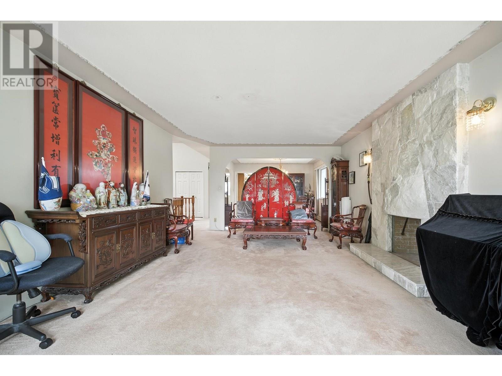 Photo 11 of 4423 William Street, Burnaby BC