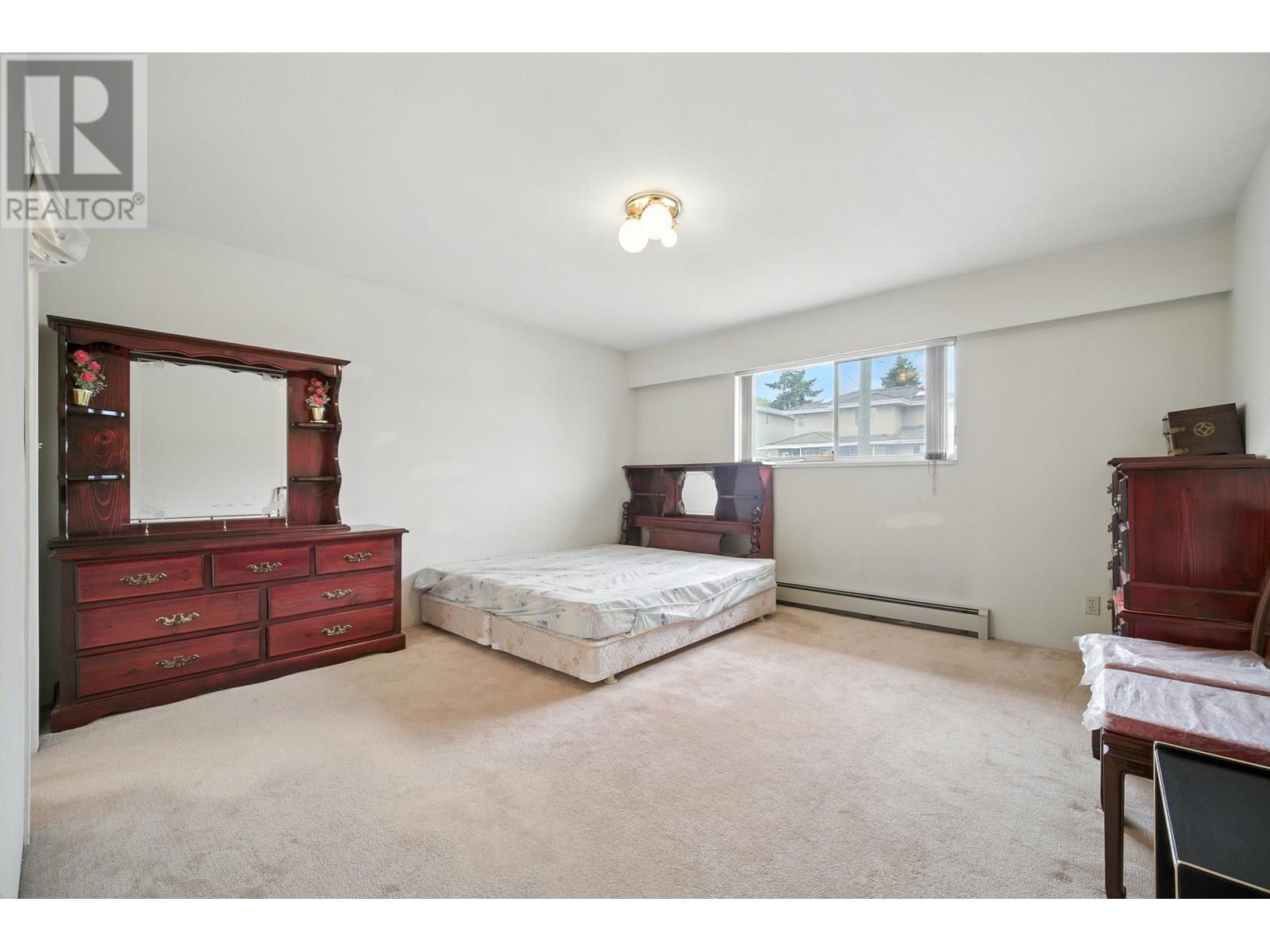 Photo 20 of 4423 William Street, Burnaby BC