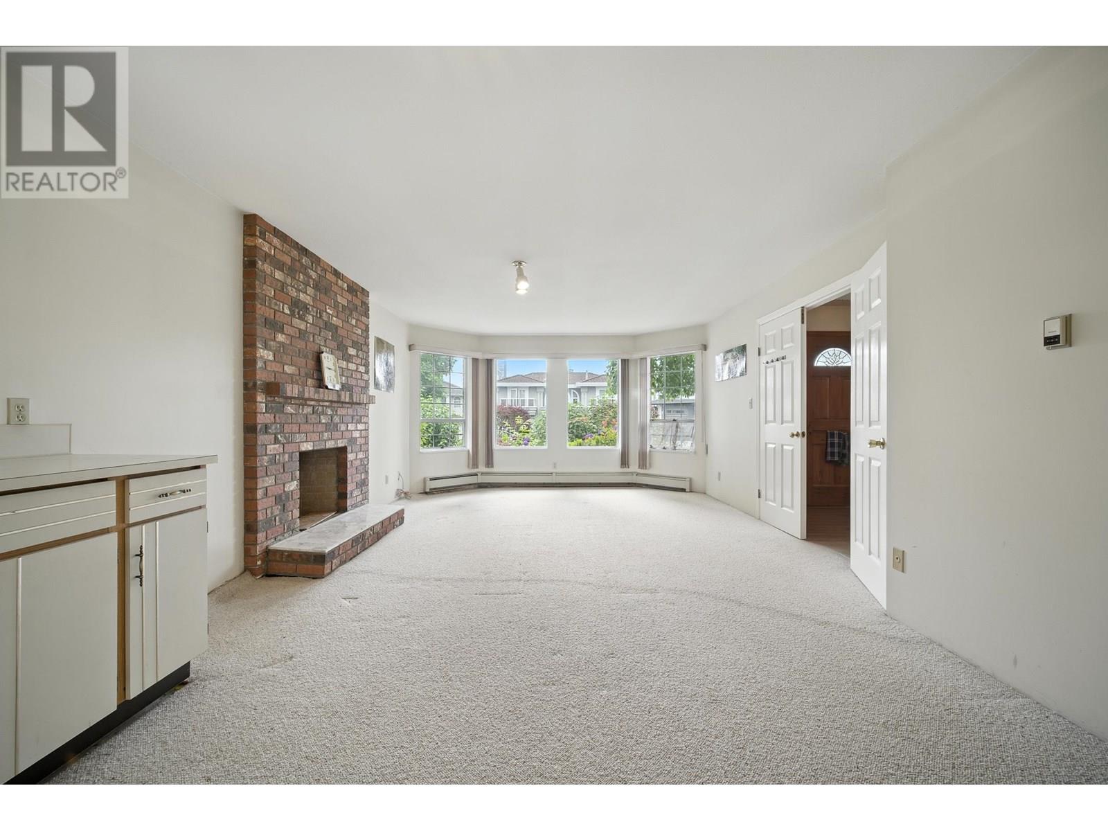 Photo 29 of 4423 William Street, Burnaby BC
